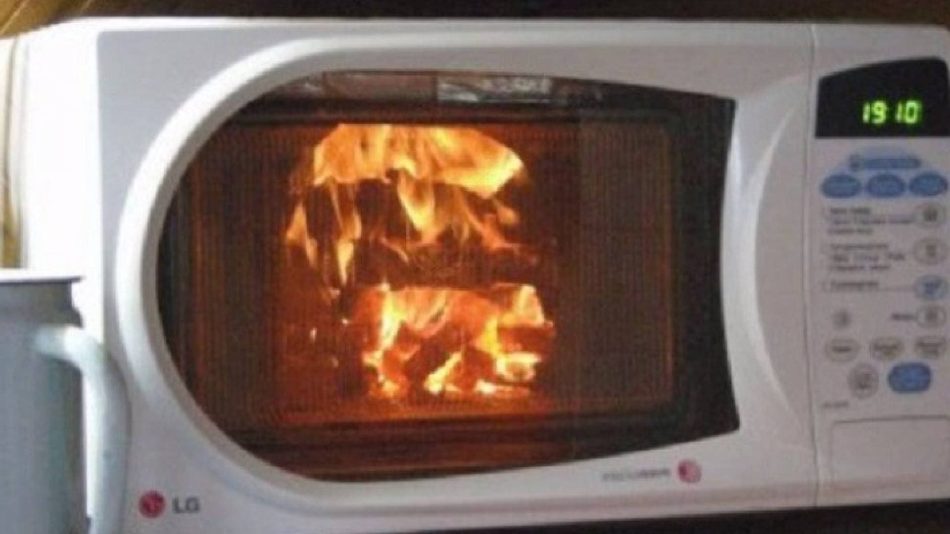 ٦ معلومات يجب ان تعرفها عن الميكروويف