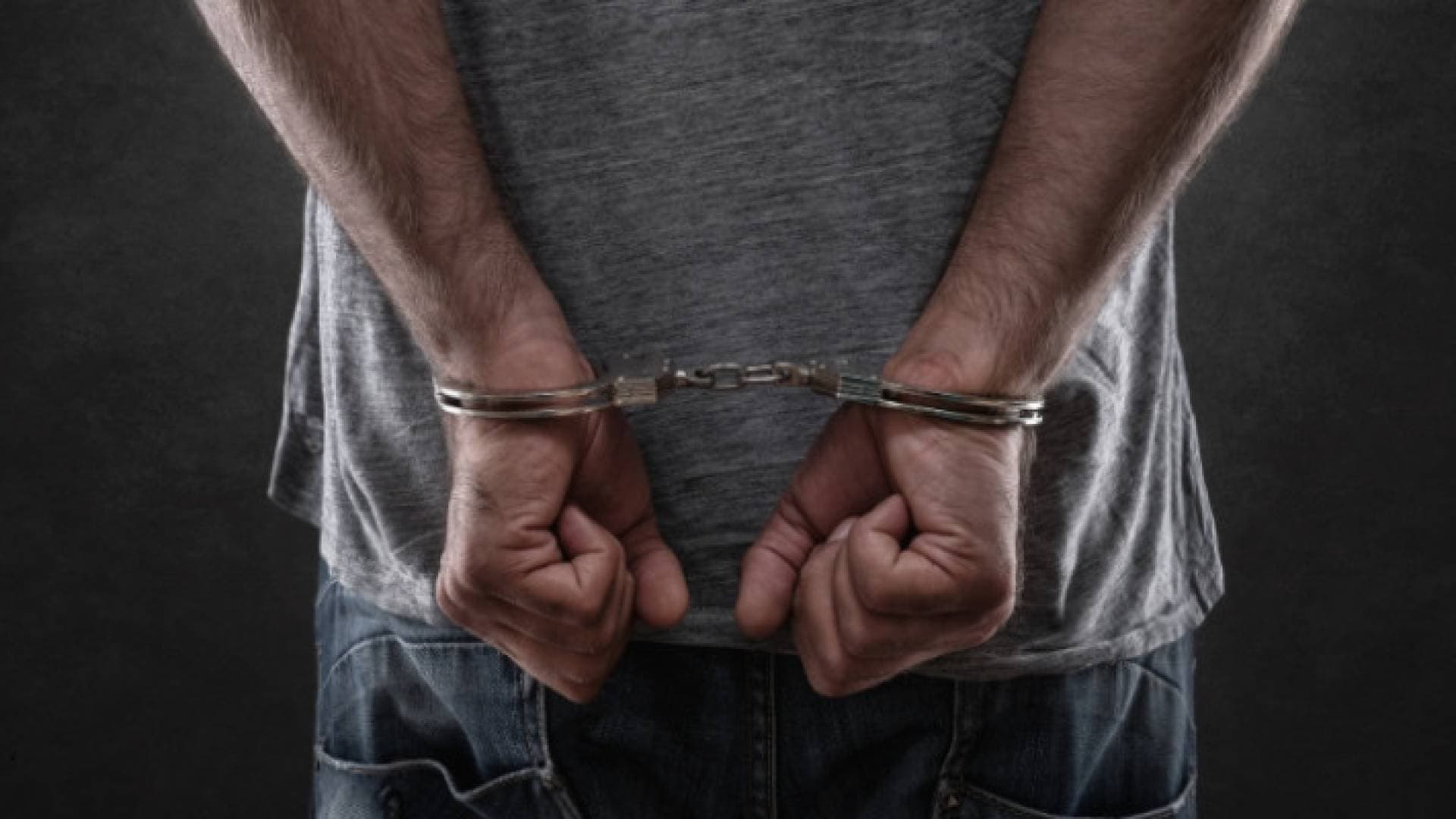 4 دنانير تسجن صاحب اسبقيات 3 سنوات في الأردن