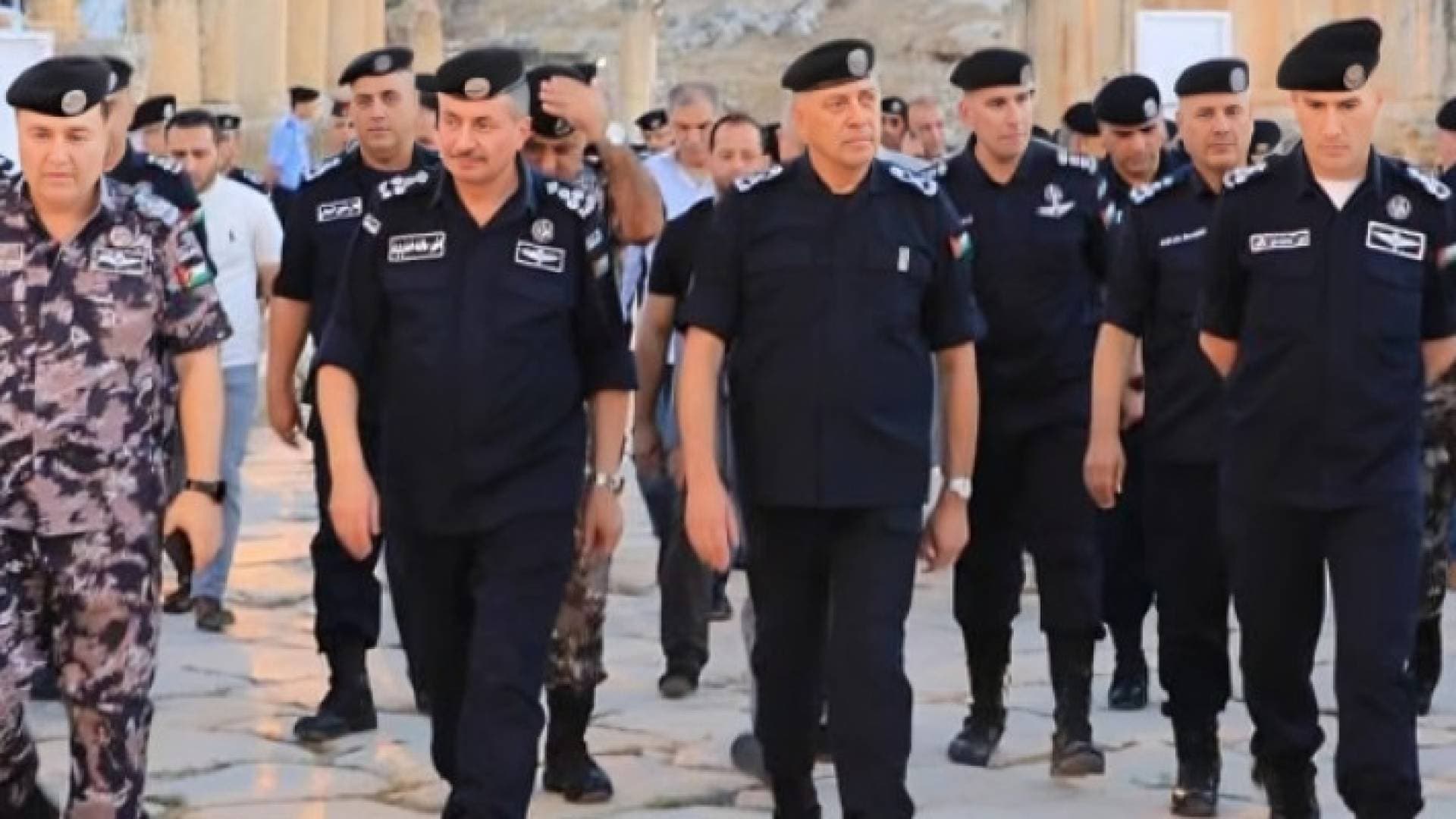 مدير الأمن العام: ضرورة إنفاذ الخطة الأمنية لضمان سلاسة الدخول والخروج لمرتادي مهرجان جرش