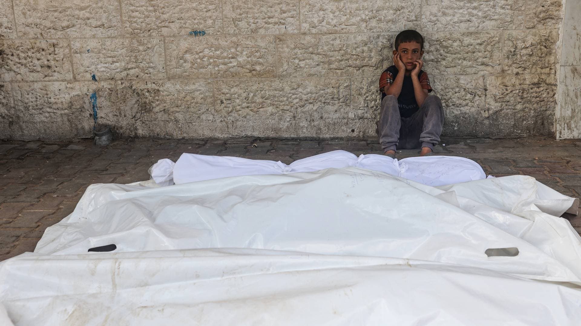 بيان جديد من حماس بشأن مجزرة مدرسة التابعين وتواصل العدوان على غزة