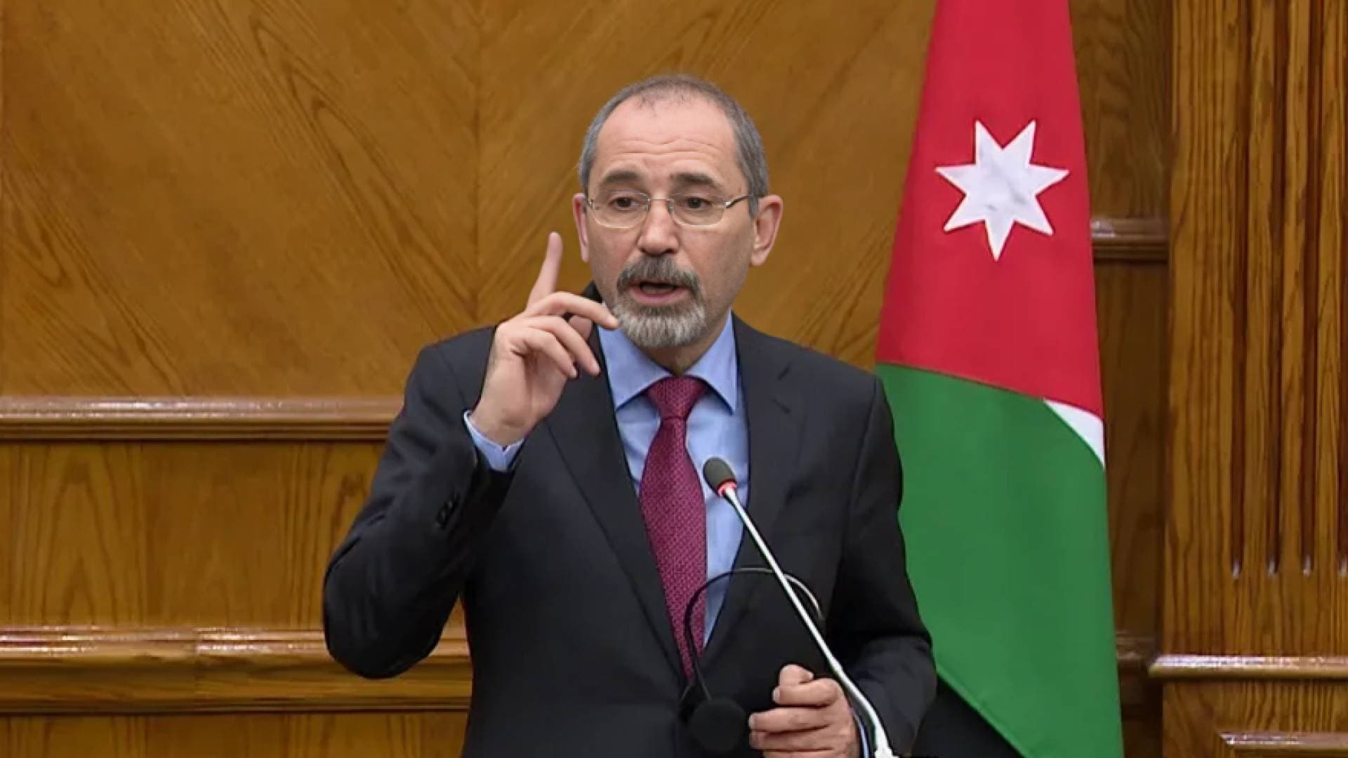 الصفدي يبحث مع نظيريه القبرصي والنرويجي تطورات الأوضاع في سوريا