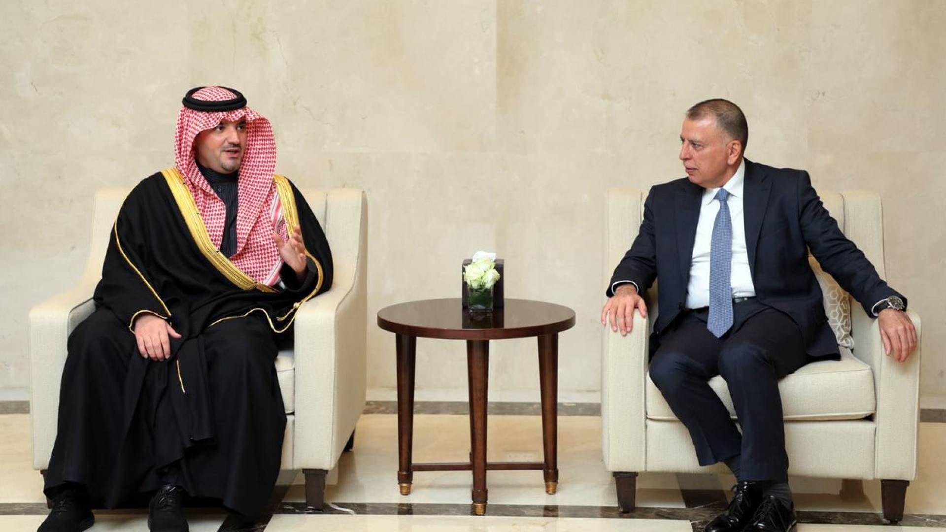 الفراية يستقبل نظيره السعودي في عمان في زيارة تهدف لتطوير التعاون الأمني المشترك