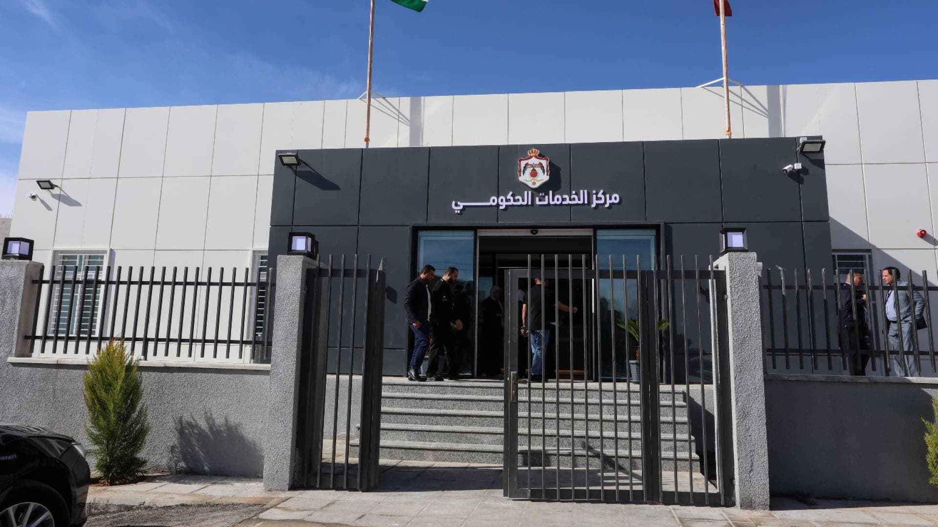 مراكز الخدمات الحكومية الشاملة تقدم 2.9 مليون معاملة حتى آذار الماضي