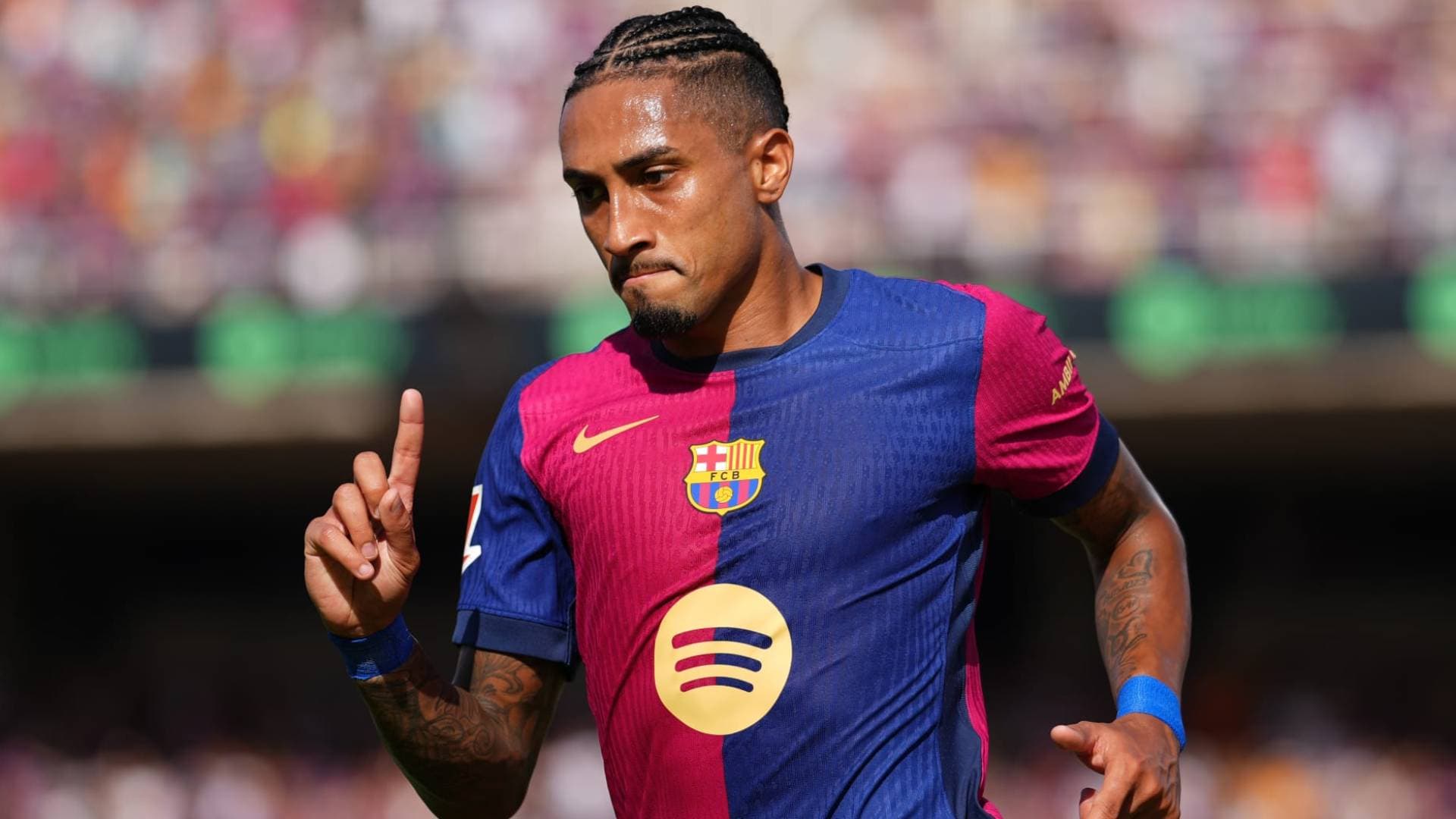 برشلونة يفتح الباب أمام رحيل رافينيا