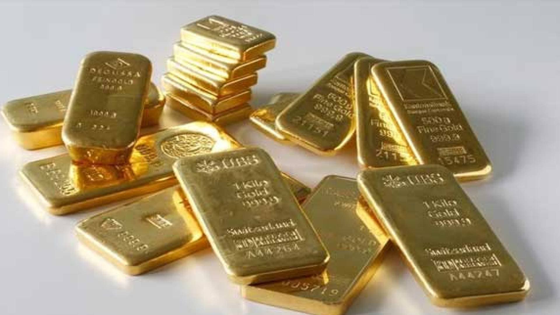 ارتفاع أسعار الذهب عالميا مع تصاعد مخاوف التضخم وترقب تطورات التجارة الأمريكية الصينية