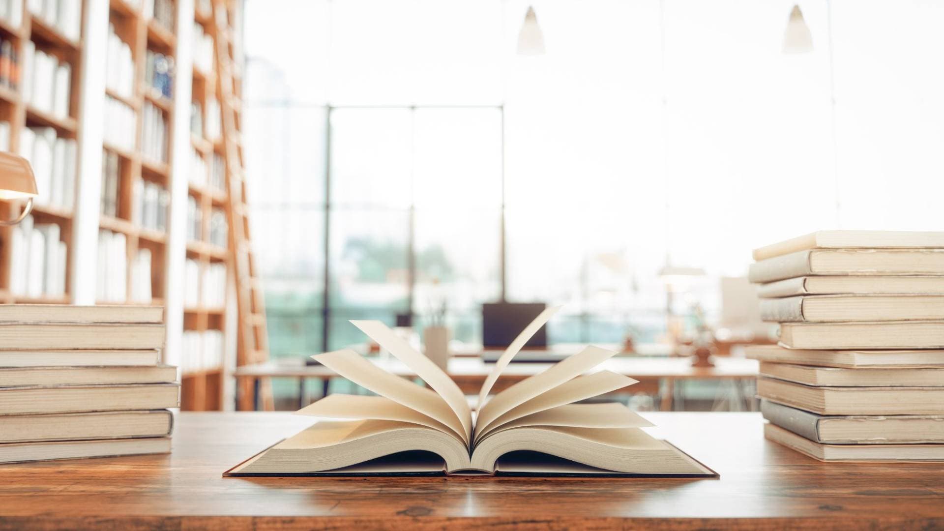 قرار جديد للتربية: حذف مواضيع من مادة اللغة الإنجليزية للصف الحادي عشر.. وثيقة
