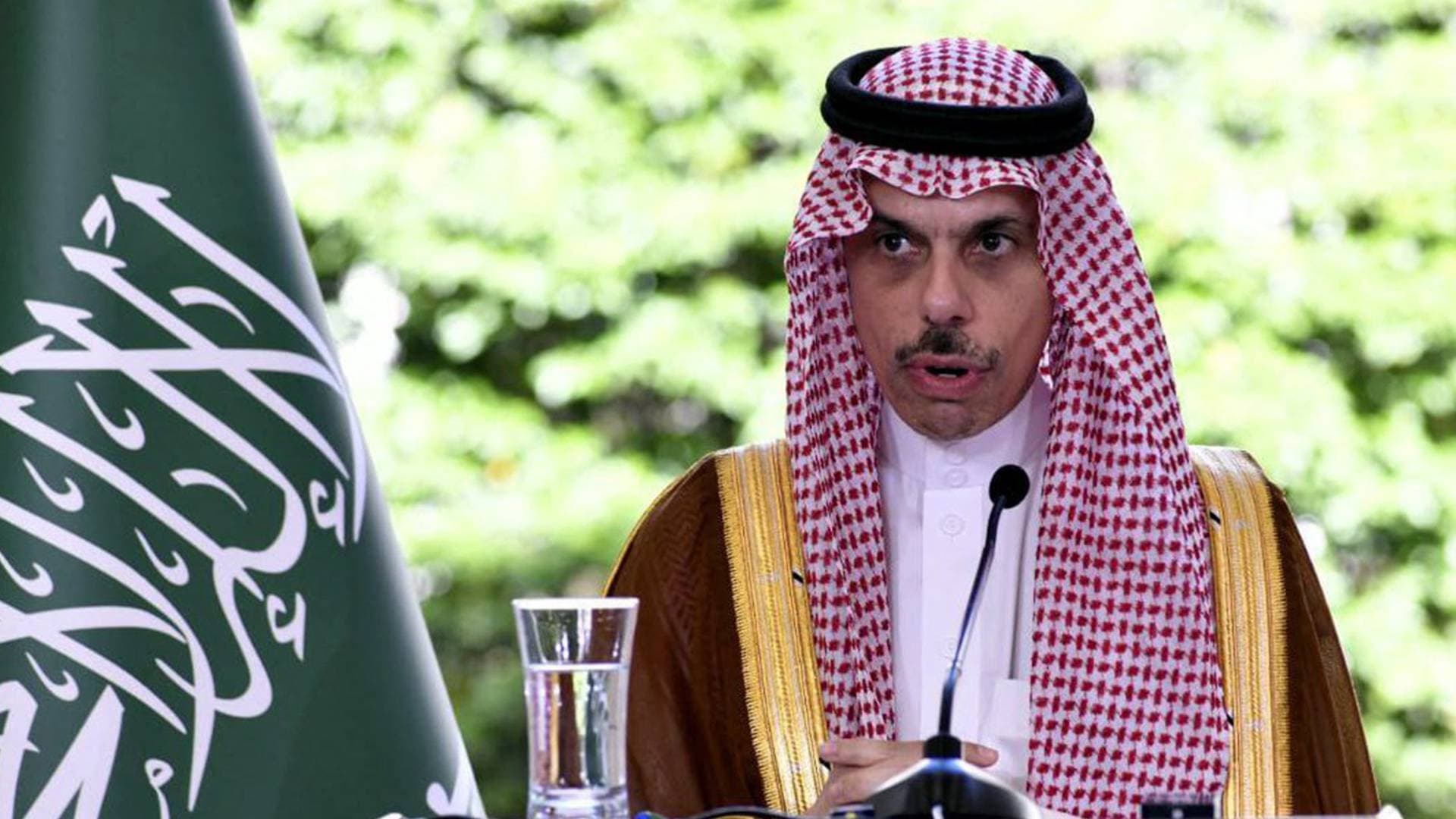 وزير الخارجية السعودي يعلن عن مزيد من الدعم المالي لسوريا