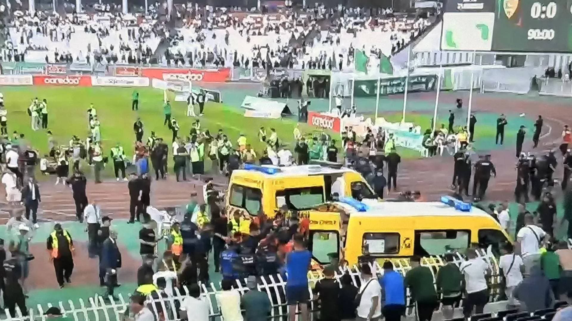 وفاة مشجع وإصابة 11 في حادث مأساوي خلال احتفالات تتويج مولودية الجزائر بلقب الدوري