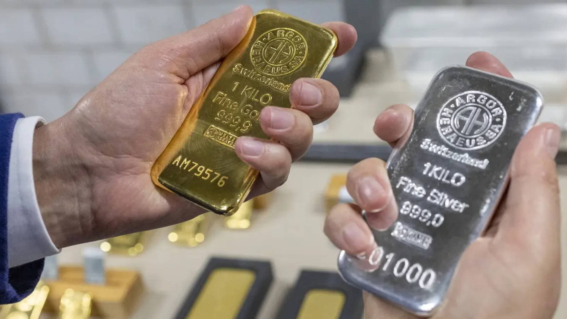 هل يدر الإستثمار في الفضة أرباحا مثل الذهب؟