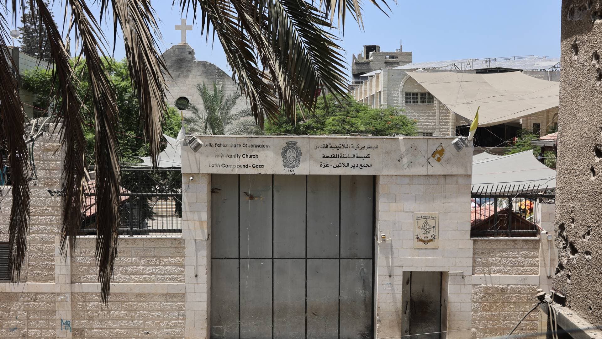 كنيسة العائلة المقدسة في غزة.. المعلم الكاثوليكي الوحيد بتاريخ يمتد لعقود