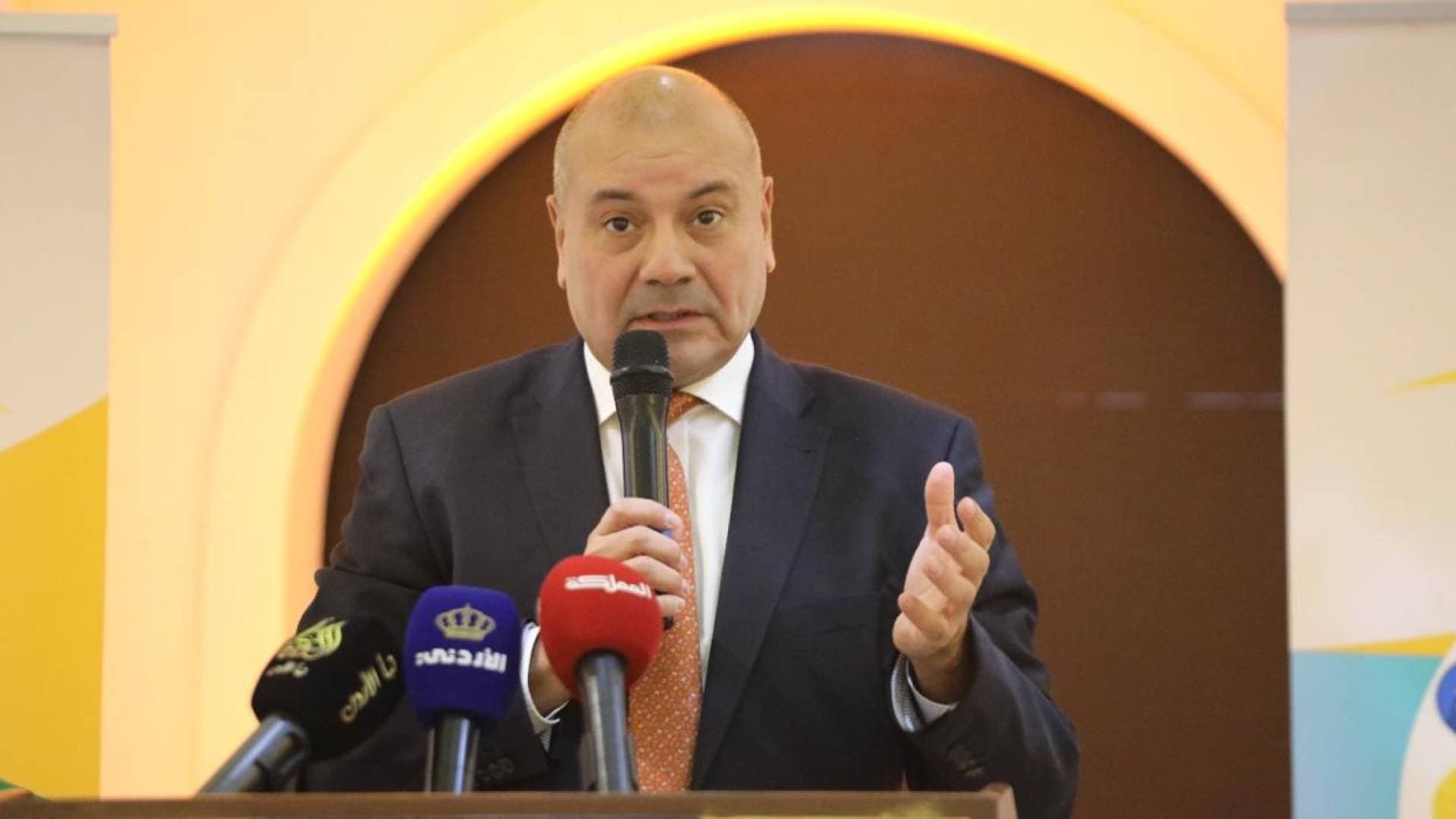 وزير الشؤون السياسية: الشباب هم العمود الأساسي للتنمية والتحديث والقوة الفاعلة في بناء مستقبل الأردن