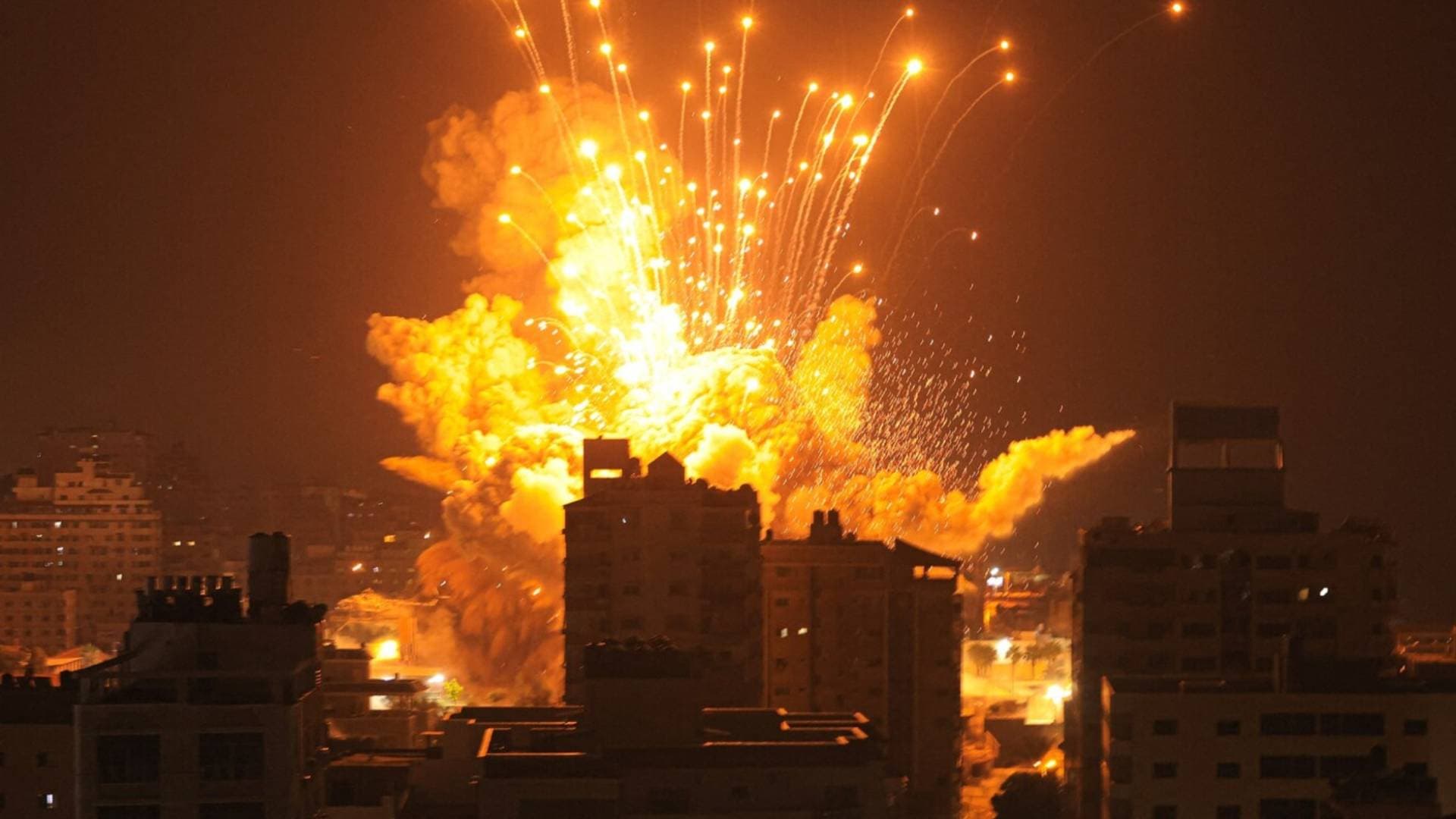 مصادر فلسطينية: 25 شهيدا ومفقودون في مجزرة جديدة للاحتلال بخان يونس جنوبي قطاع غزة