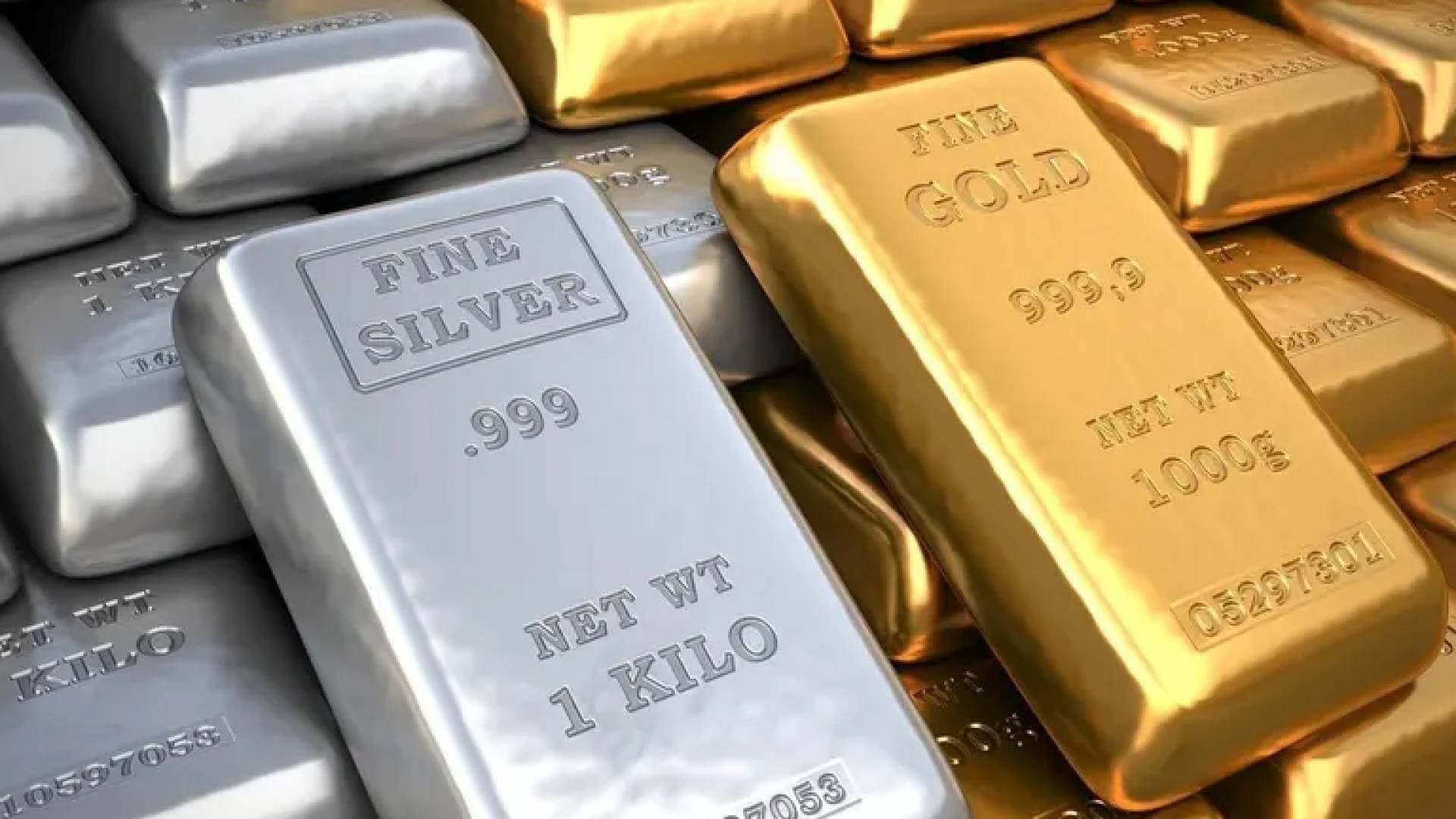 تراجع أسعار الذهب والفضة وارتفاع النفط في الأسواق العالمية