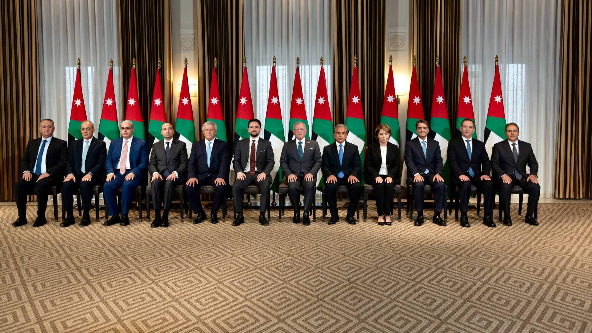 بالأسماء والسير الذاتية.. حكومة حسان تستقبل فريقها الجديد لمواكبة "مسيرة التحديث"