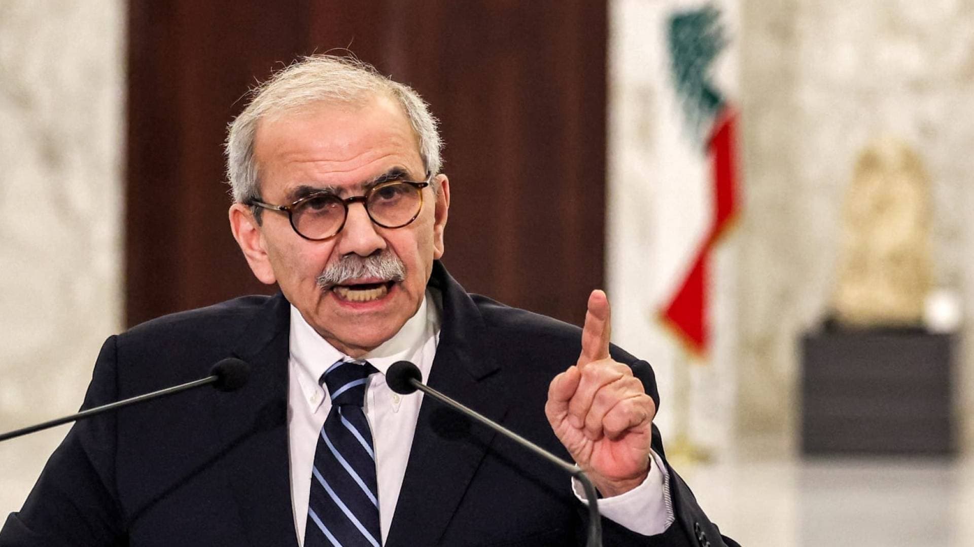 رئيس الوزراء اللبناني يعزي رئيس الجمهورية ووزير الدفاع وقائد الجيش بشهداء حادث صور