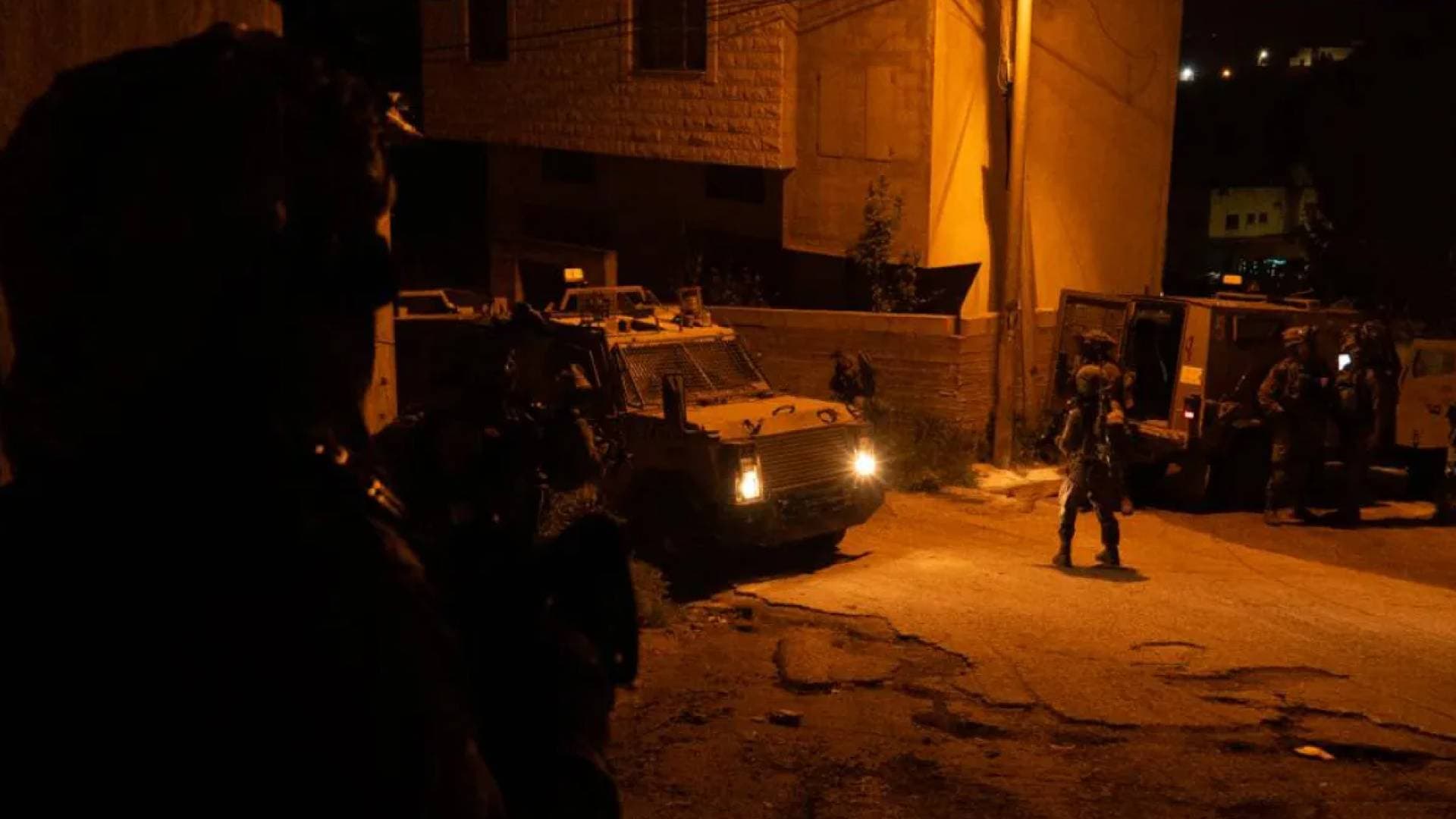 مراسل رؤيا: اعتقال 8 فلسطينيات فجر الجمعة في محافظة قلقيلية