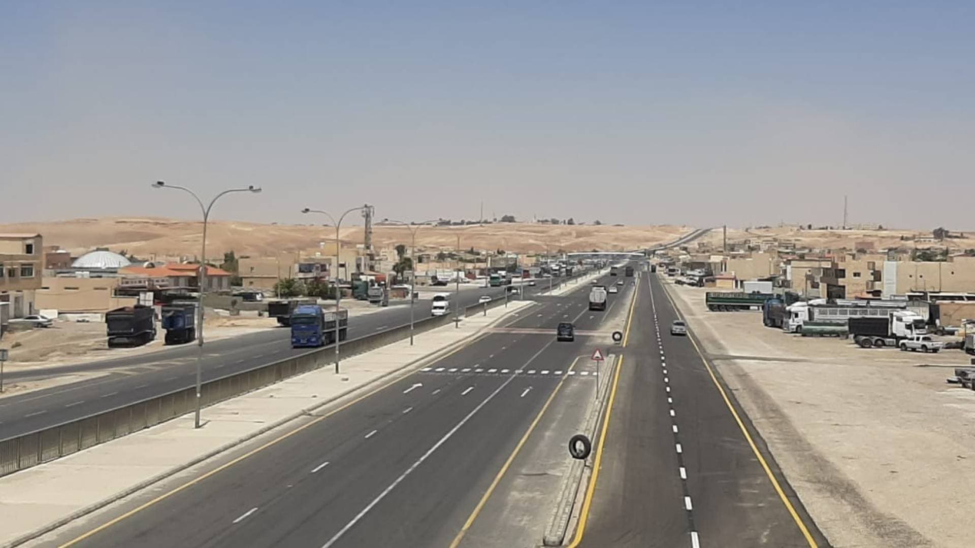 وزير الأشغال: إنجاز مشاريع اللامركزية في 4 محافظات بنسبة 100% - صور