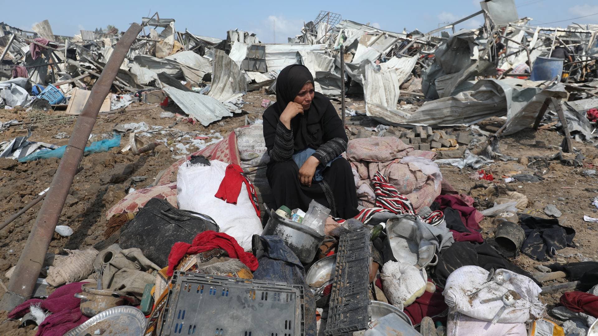 تقرير أممي صادم:  استشهاد 670 فلسطينيا بالضفة وتشريد الآلاف.. والمجازر مستمرة في غزة