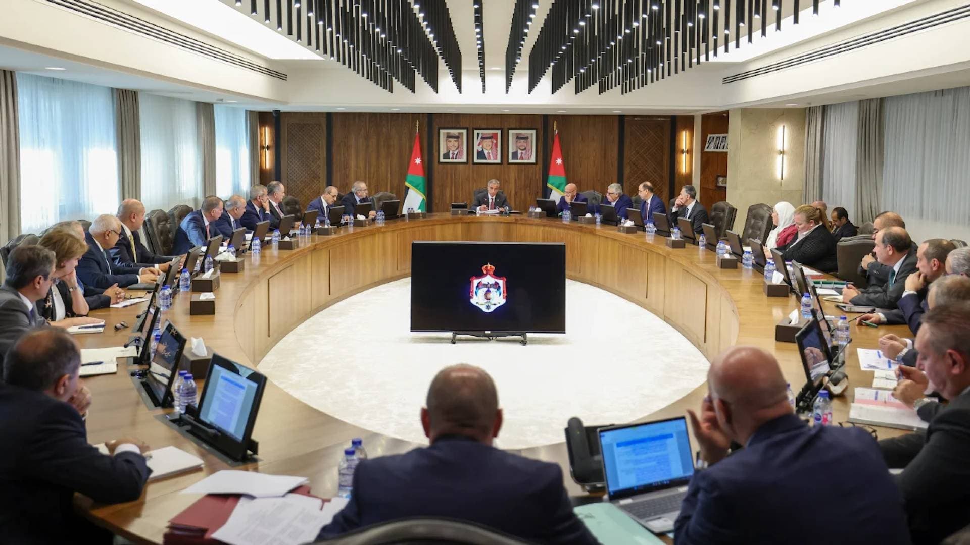 جمعية البنوك: قرارات حكومية "جوهرية" لتحفيز بورصة عمان.. إعفاءات ضريبية وخفض عمولات وتمديد للتداول