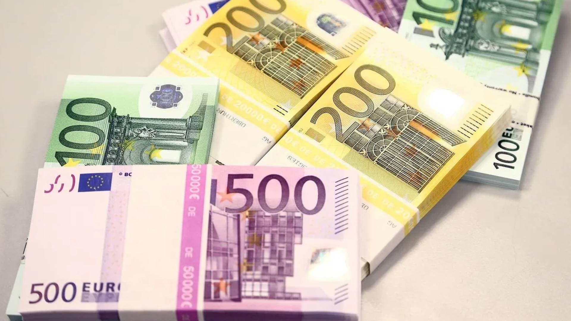 صيف 2025 "الكارثي" كبد أوروبا خسائر بـ 43 مليار يورو.. والتكلفة الحقيقية قد تصل إلى 126مليارا