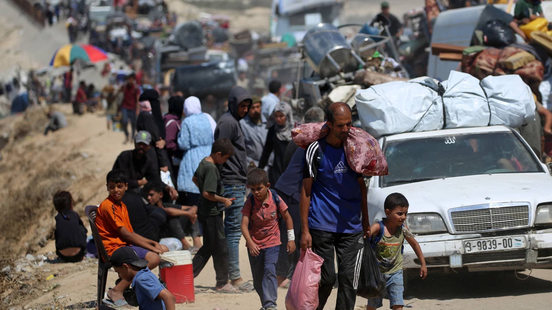 الدفاع المدني في غزة: نزوح 450 ألف فلسطيني من مدينة غزة جنوبا منذ بدء عملية الاحتلال العسكرية