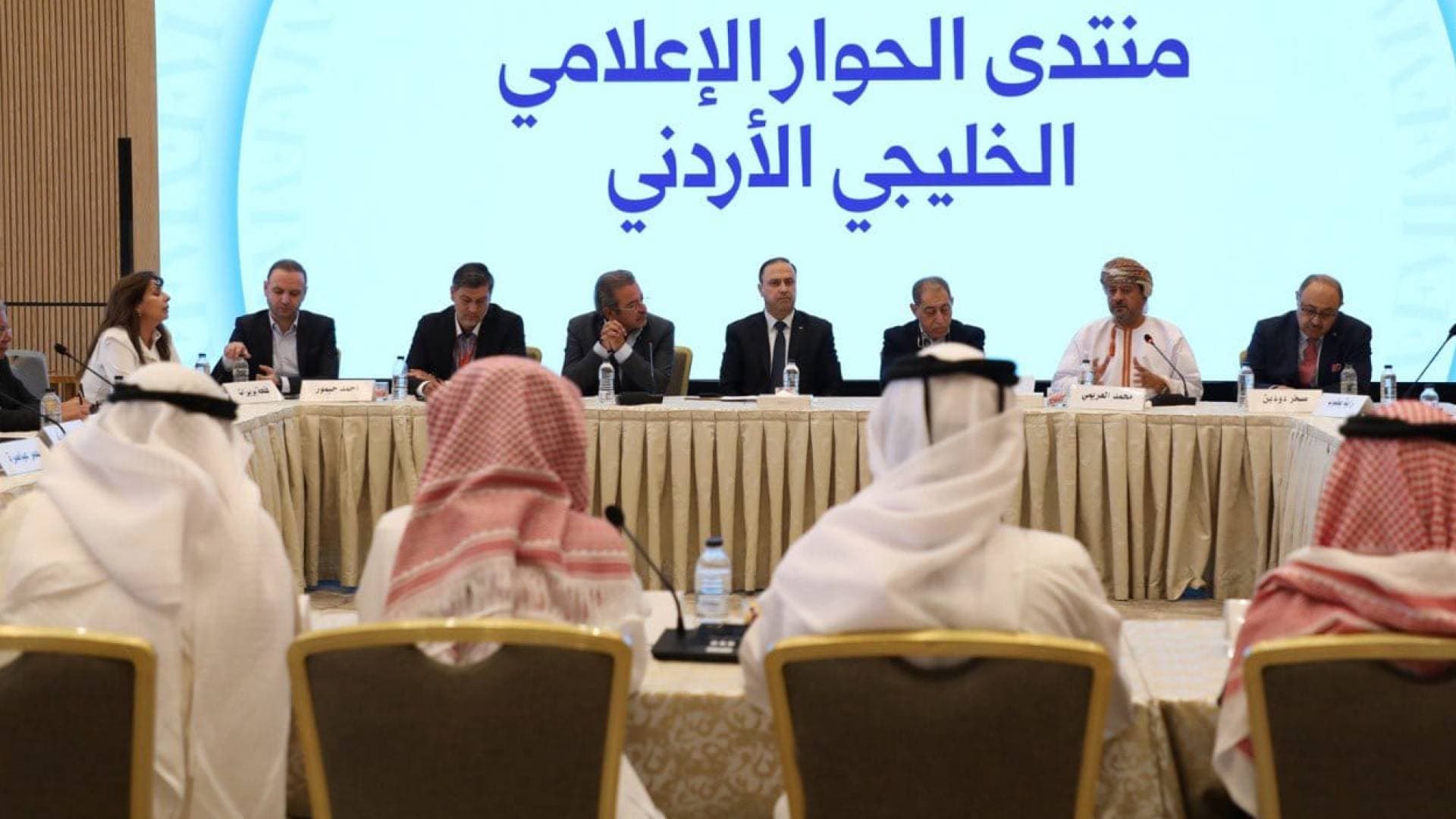 المومني: الصحفيين يشكلون جزءا هاما وأساسيا كقادة للرأي العام