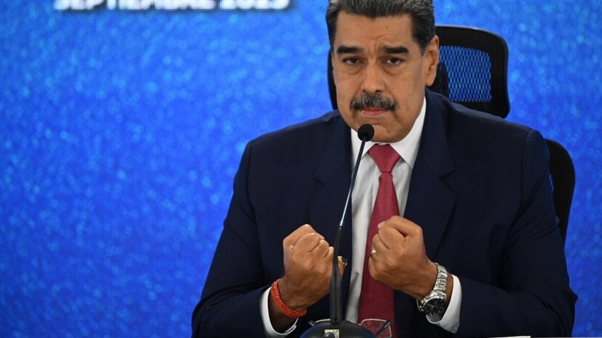 يوتيوب يحظر القناة الرسمية لرئيس فنزويلا نيكولاس مادورو لهذا السبب