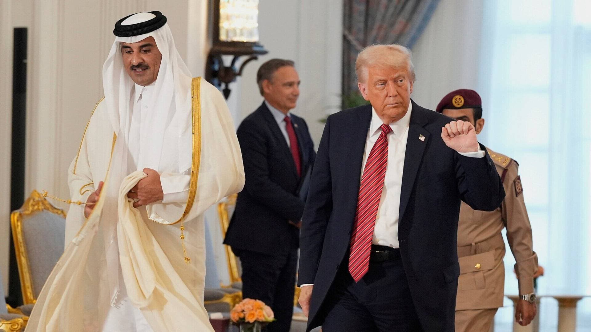 في اتصال هاتفي.. أمير قطر يبحث مع ترمب خطة إنهاء الحرب في غزة
