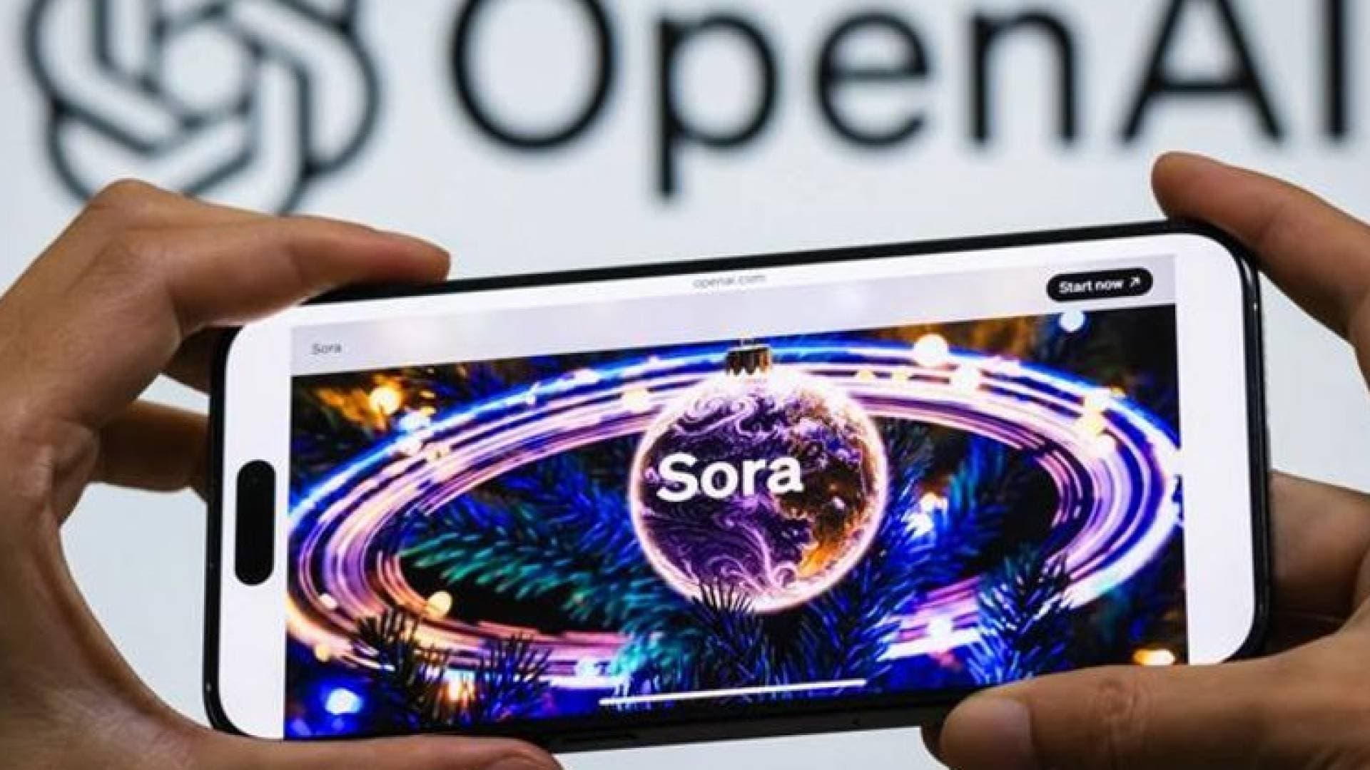منافس "تيك توك" الجديد.. OpenAI تطلق تطبيق Sora الذي يضعك في قلب أفلام خيالية