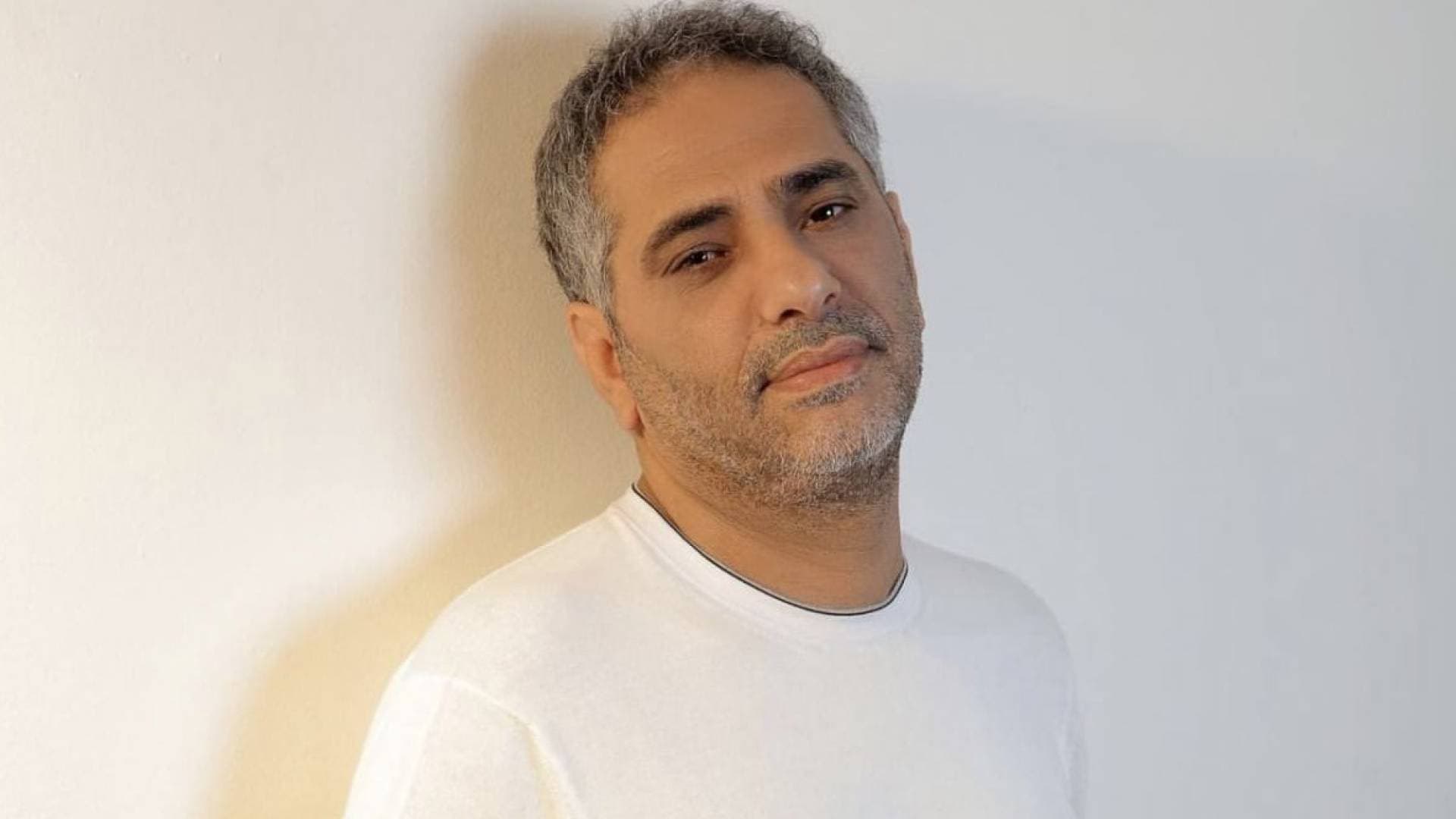 الجيش اللبناني يصدر بيانا رسميا بعد تسليم الفنان فضل شاكر نفسه