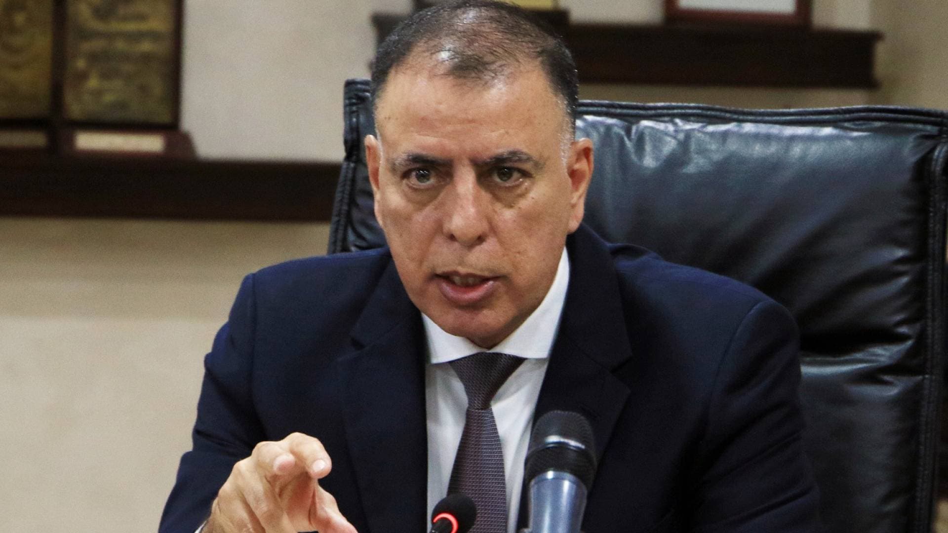 وزير الداخلية يطلق مبادرة لـ"تغيير العادات": يوم واحد للعزاء وتقليل المهور وحفلات الزواج