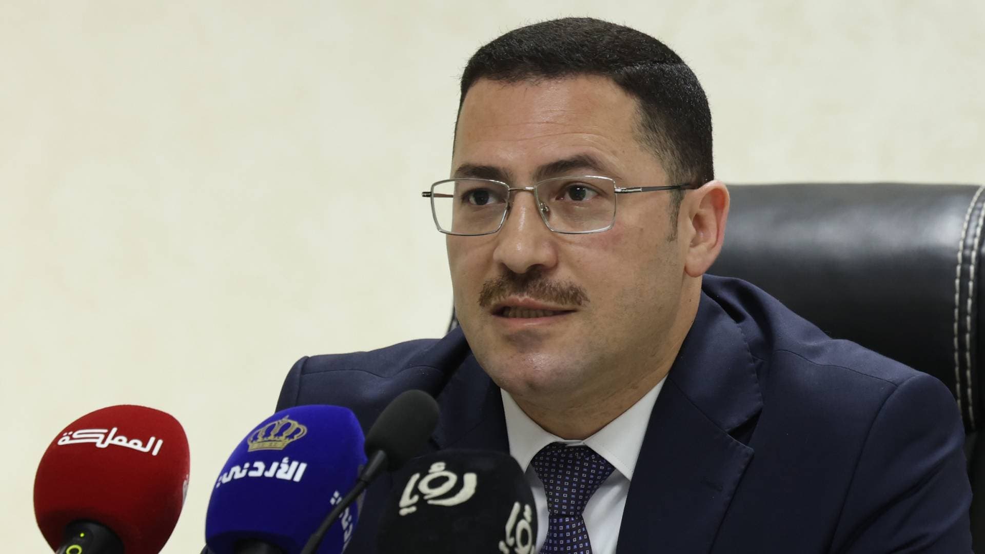 هيئة الخدمة والإدارة العامة توضح سياق حديث رئيسها حول "73 عاما للتعيين في القطاع العام"