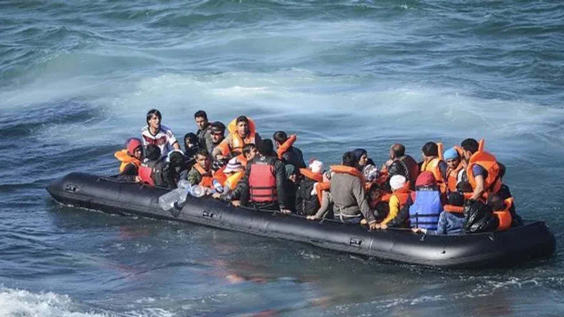السلطات التركية: مصرع 14 مهاجرا وإنقاذ اثنين في غرق قارب ببحر إيجه