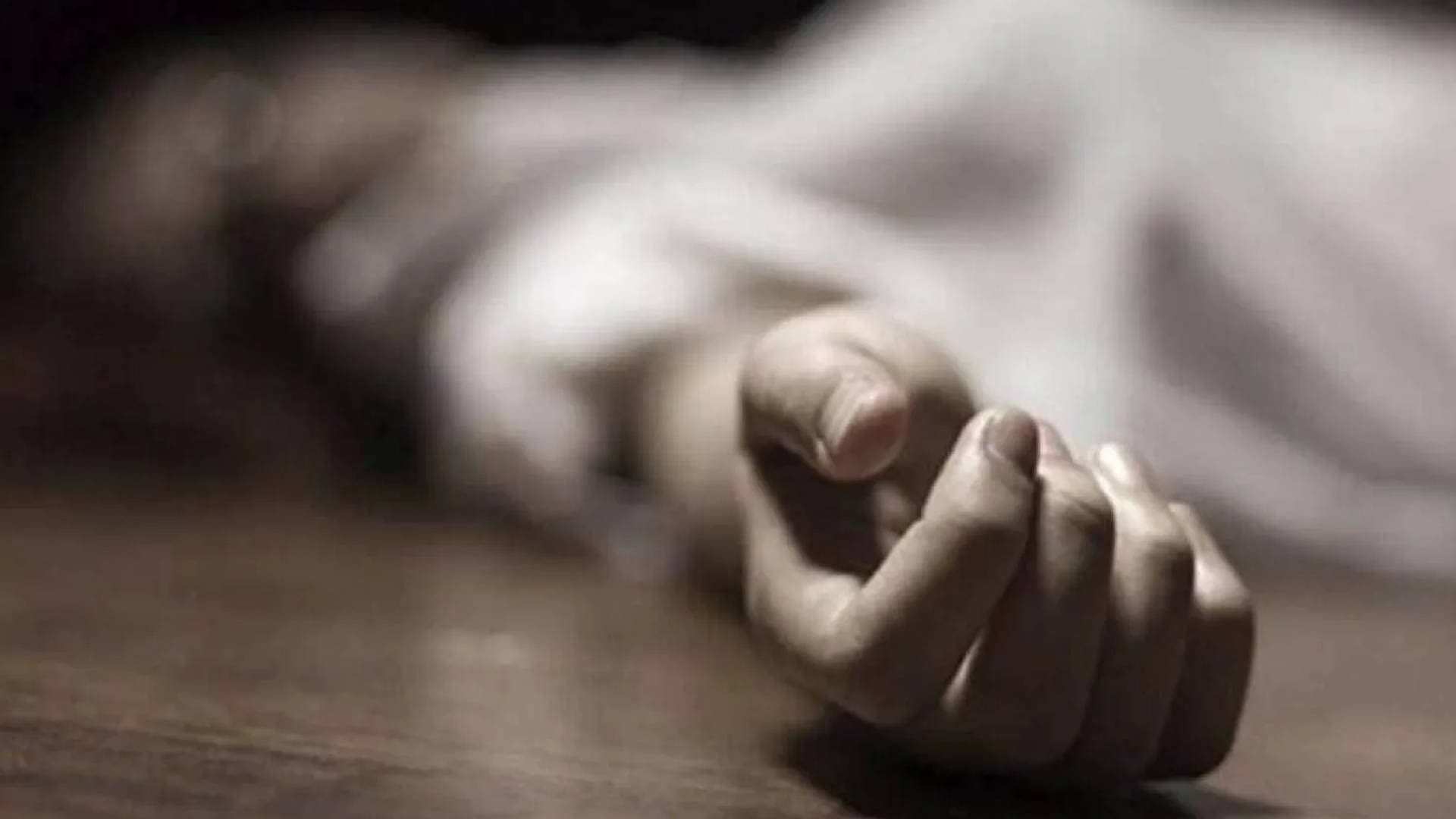 شاب يقتل زوجته بعد تعذيبها بالحرق والكهرباء ويحاول إلقائها من الطابق الثالث في الإسكندرية