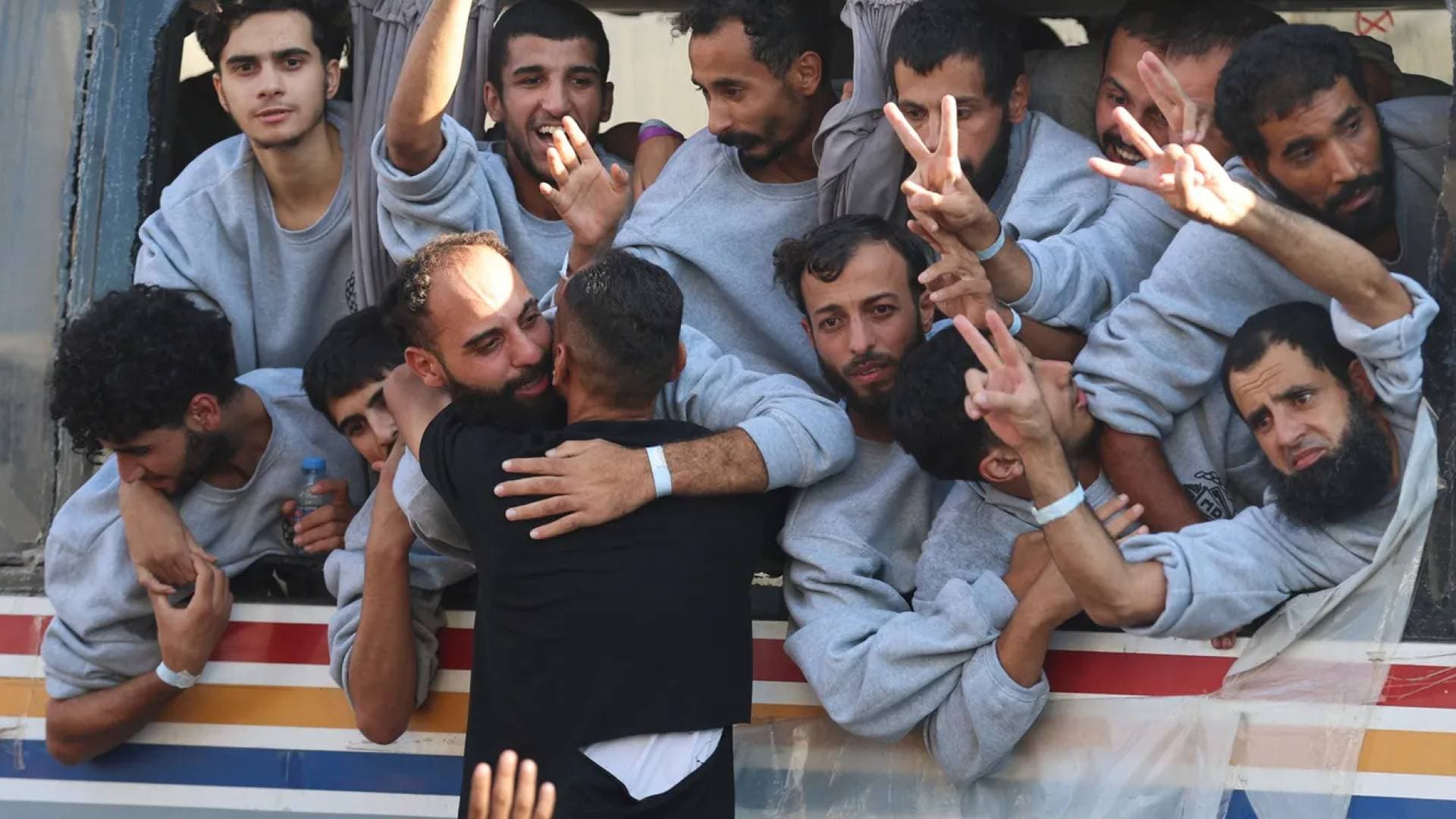 حماس تعلن تسلمها قائمة تضم 1468 أسيرا من غزة من الاحتلال.. أسماء