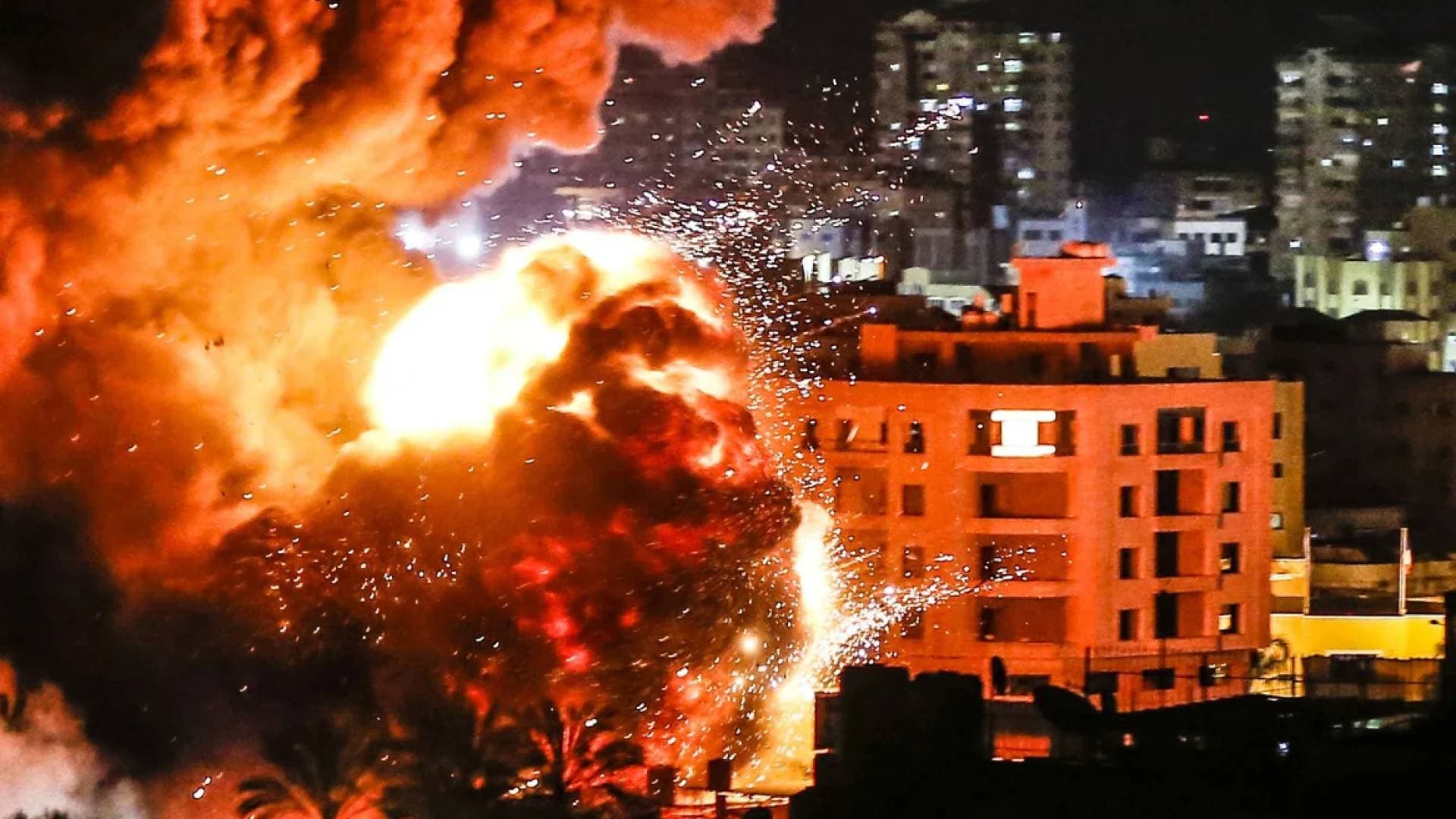 صحة غزة: ارتفاع حصيلة الشهداء في قطاع غزة إلى 25 جراء استهداف مبنى نازحين في الزيتون وخان يونس - فيديو