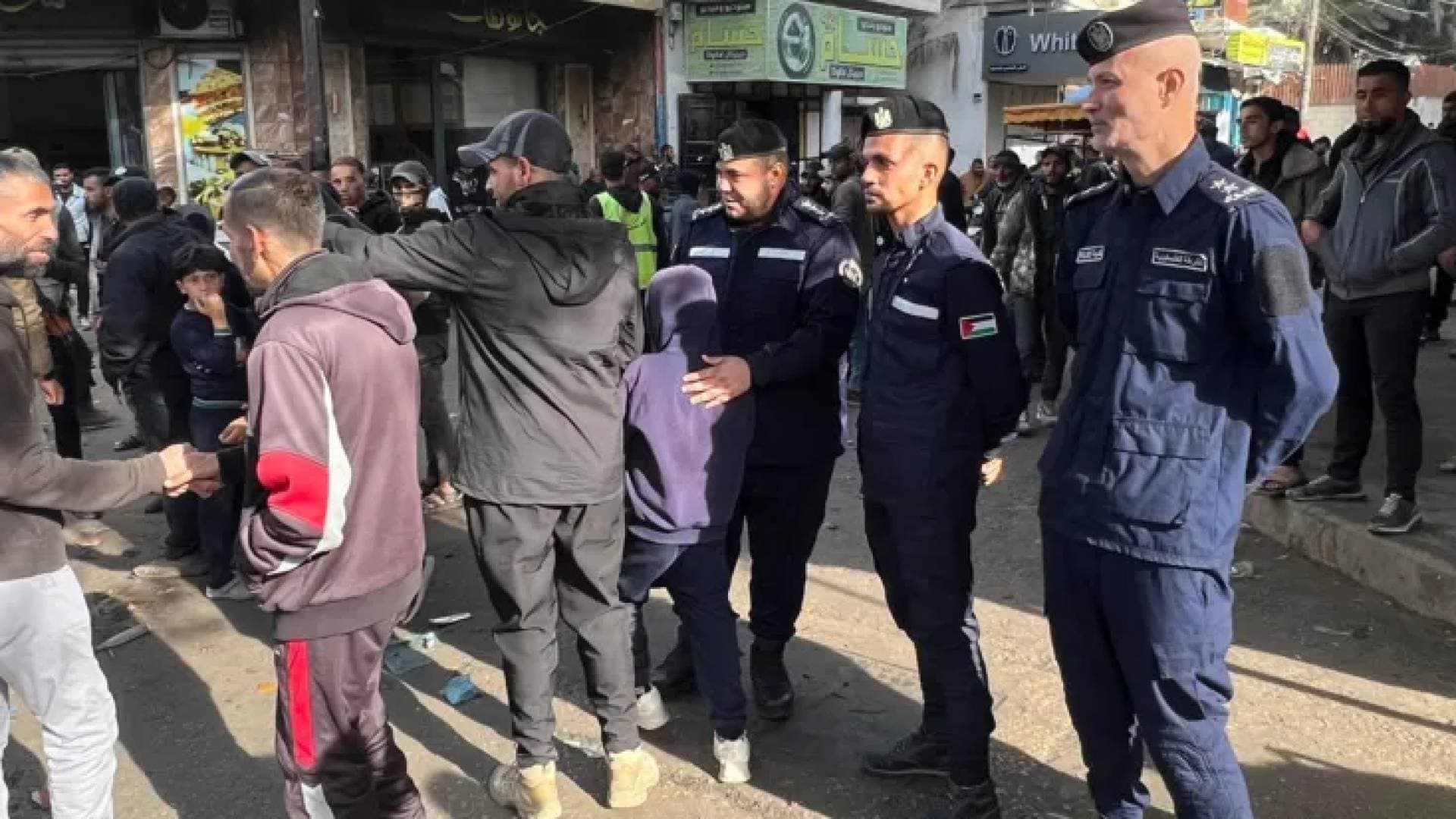 اغتيال ضابط في جهاز الأمن الداخلي بغزة بعد استهدافه بإطلاق نار