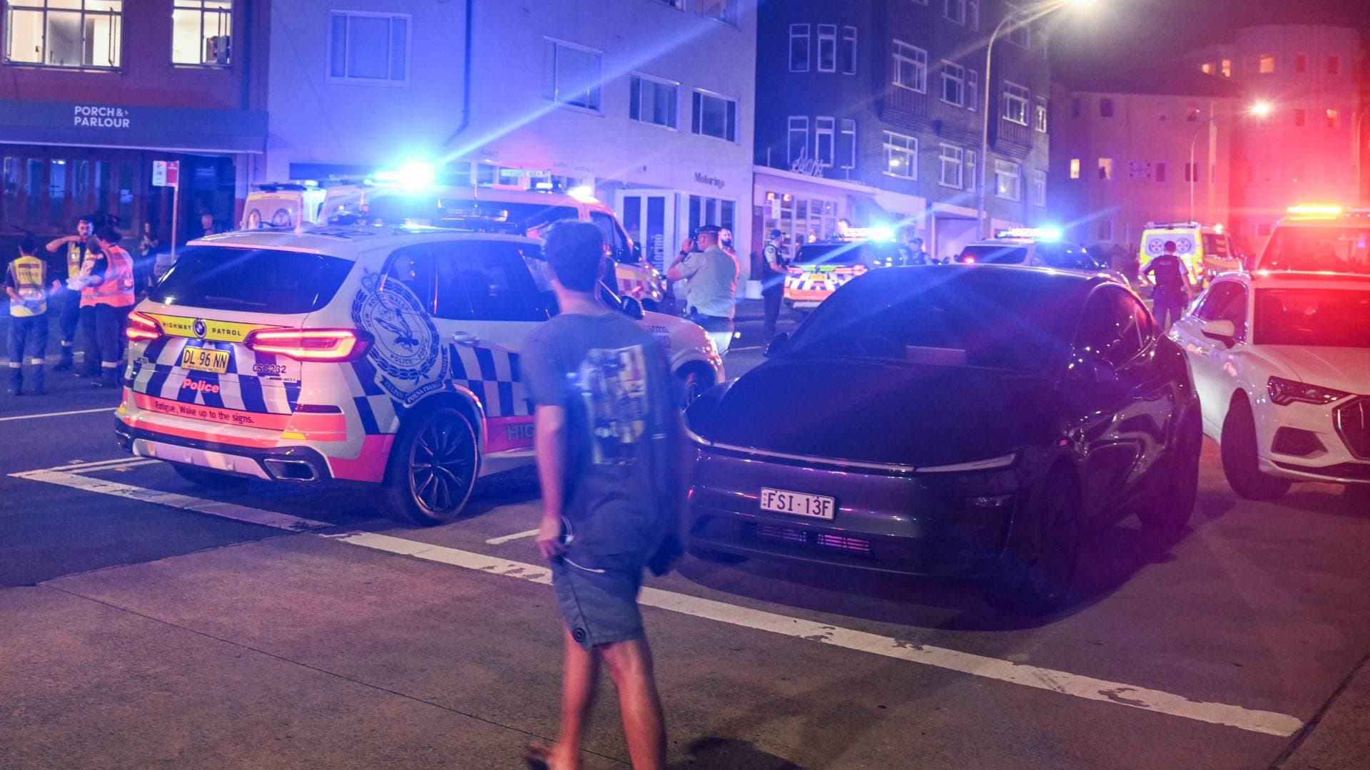 الشرطة الأسترالية: ارتفاع ضحايا حادثة إطلاق النار في سيدني إلى 16 قتيلا وعشرات الجرحى