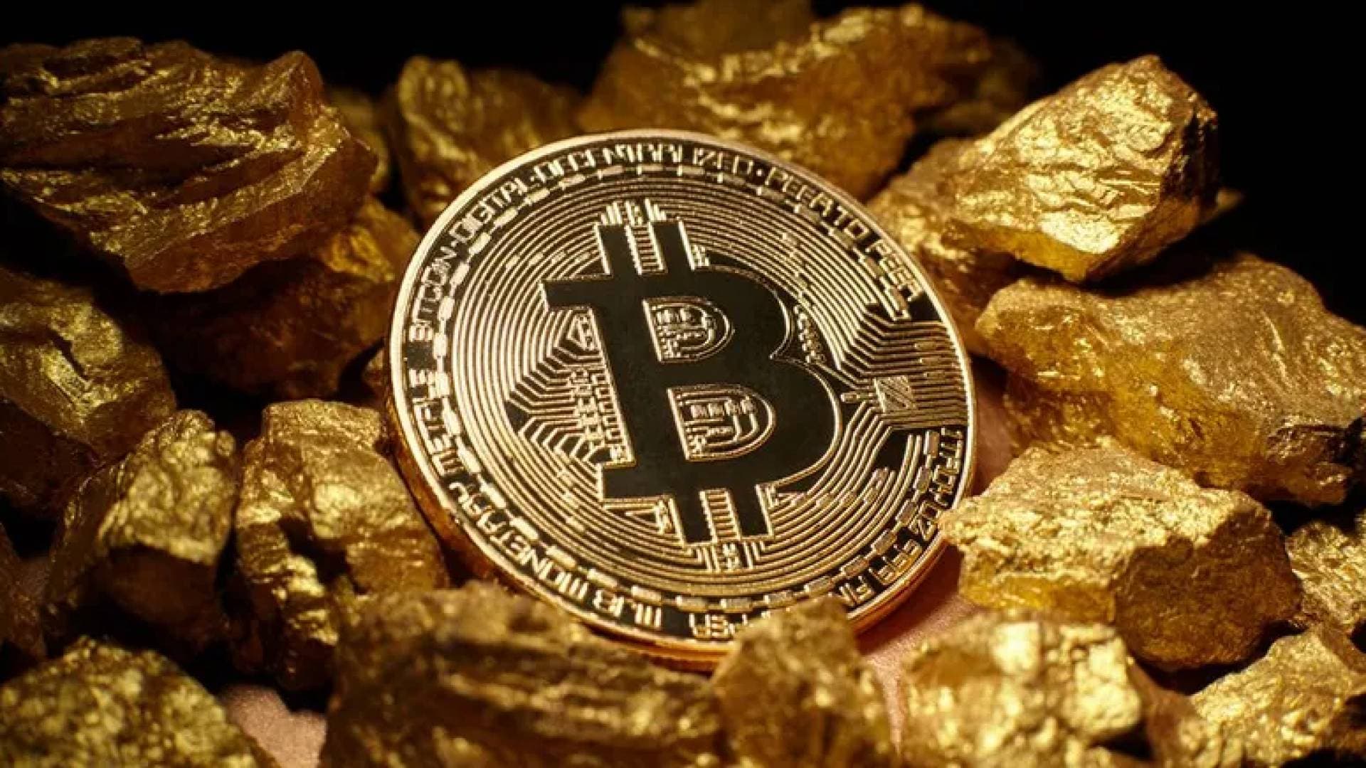 بيتكوين خارج السرب: العملة الرقمية تهبط دون 87,500 دولار وسط ضغط بيعي