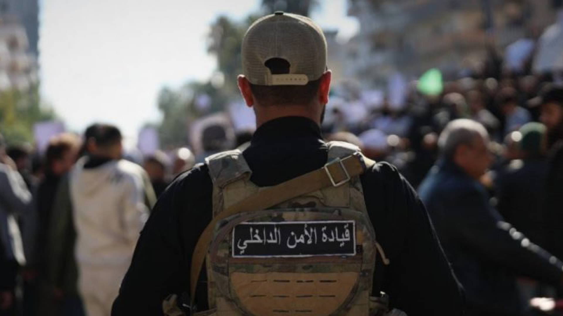"سانا": مقتل عنصر من قوى الأمن الداخلي السوري برصاص مسلحين من فلول النظام البائد