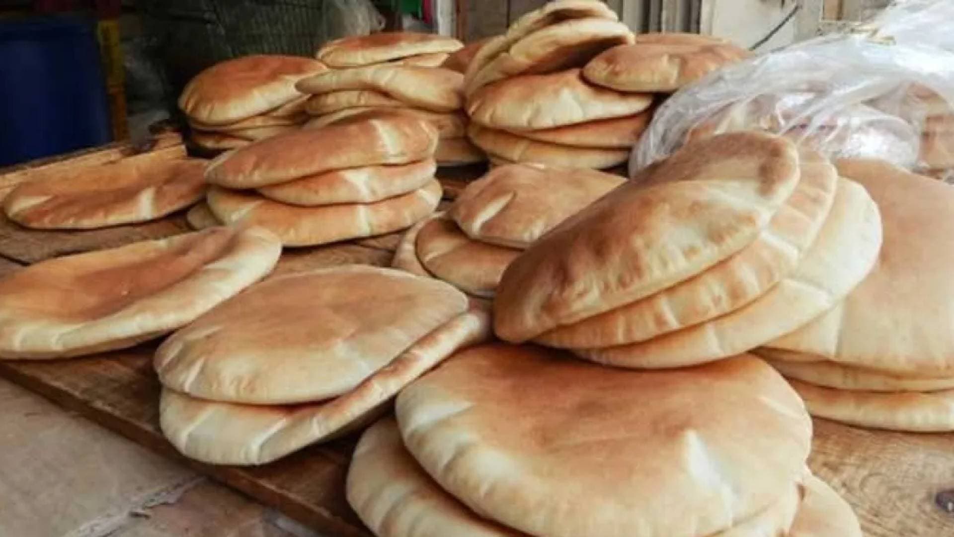 "الصناعة والتجارة" تؤكد تأمين المخابز بكميات إضافية من الطحين وتكثف الرقابة على الأسواق خلال المنخفض الجوي