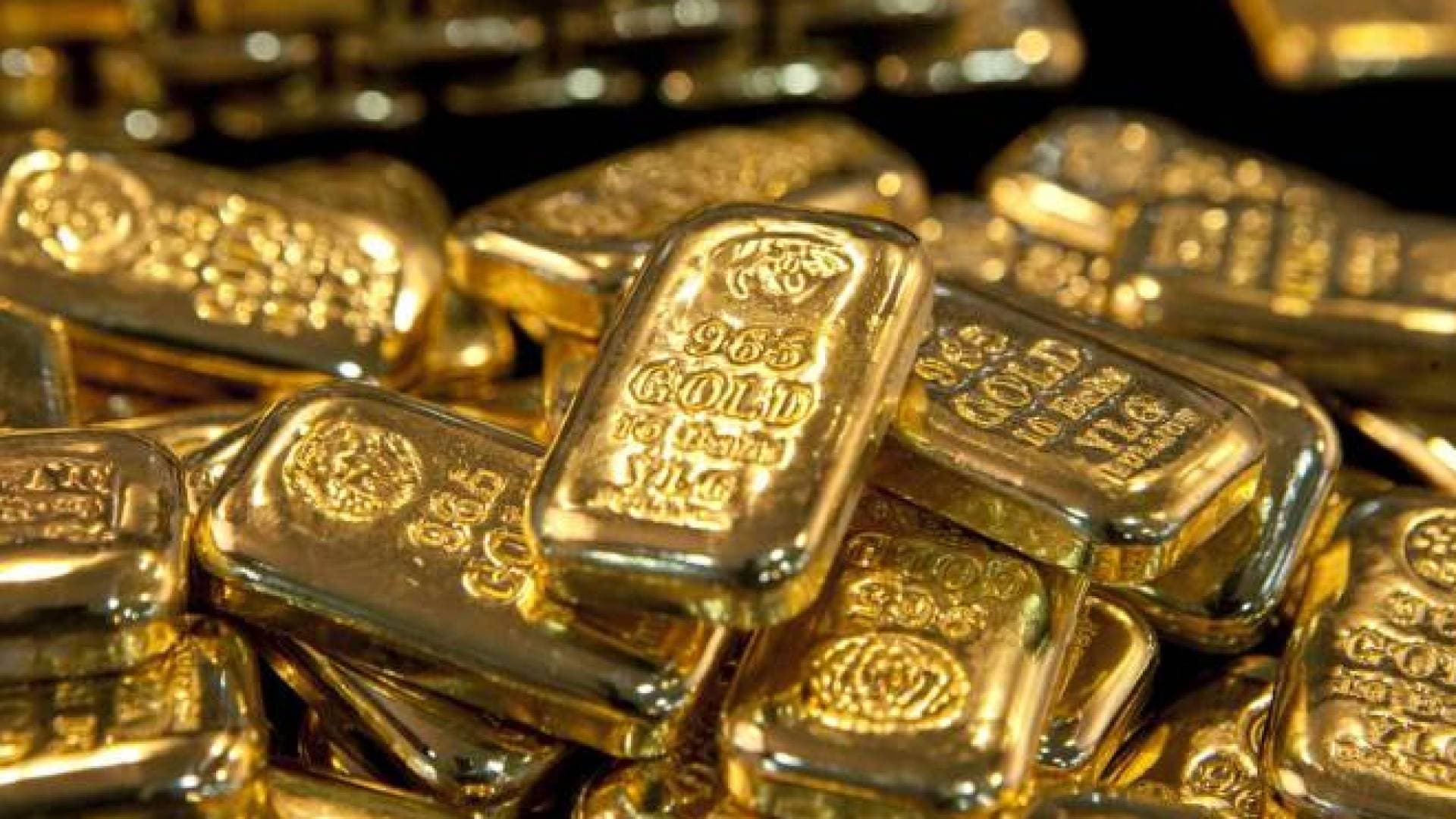 الذهب يودع 2025 عند قمم قياسية.. استقرار إيجابي فوق 4340 دولار