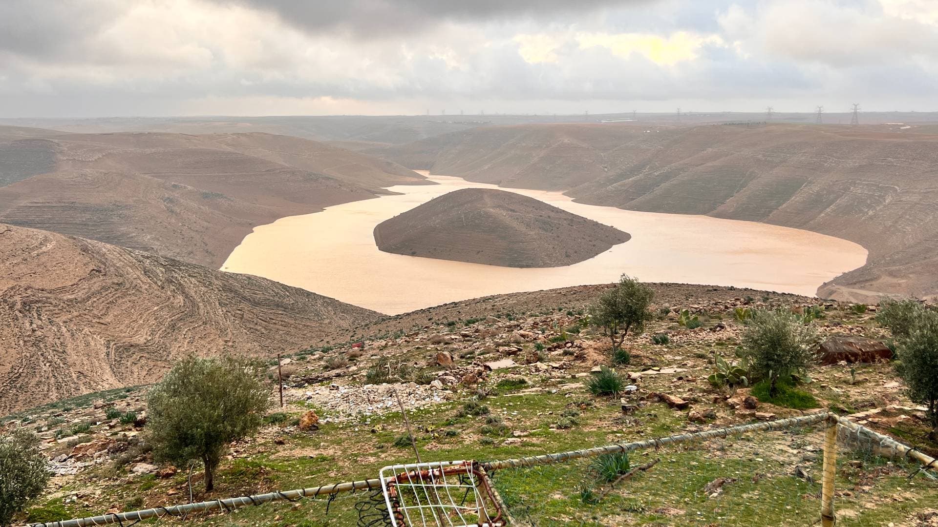 صدور التعرفة المعدلة لأثمان المياه "المستهلكة غير المشروعة" وغرامات الهدر