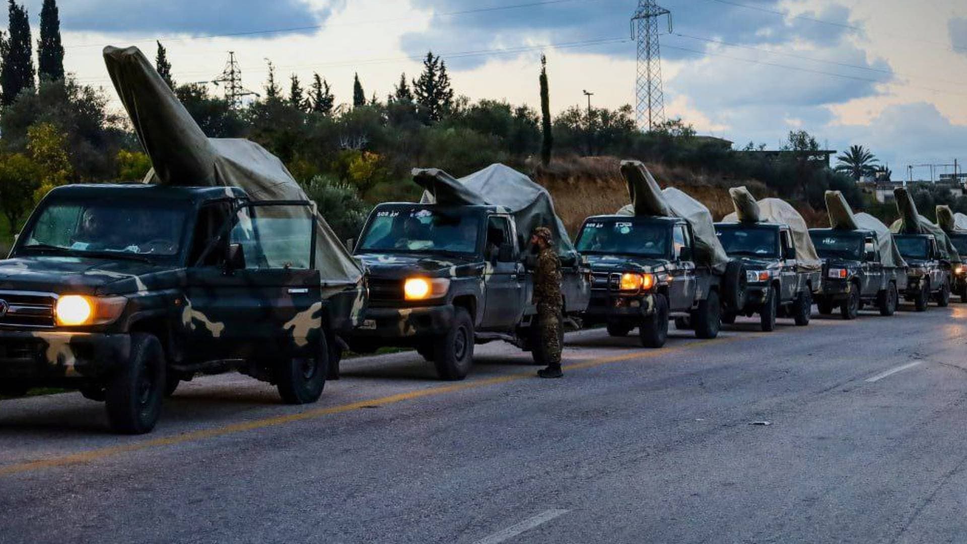 سانا: الجيش السوري يحذر قبل شن غارات على مواقع ميليشيات PKK وفلول قسد شرق حلب