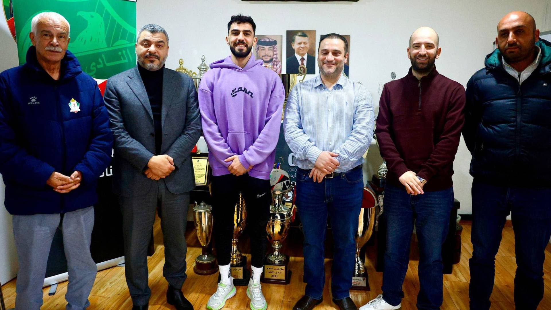 الوحدات يضم رسميا اللاعب عبدالله عوض قادما من النادي الأهلي
