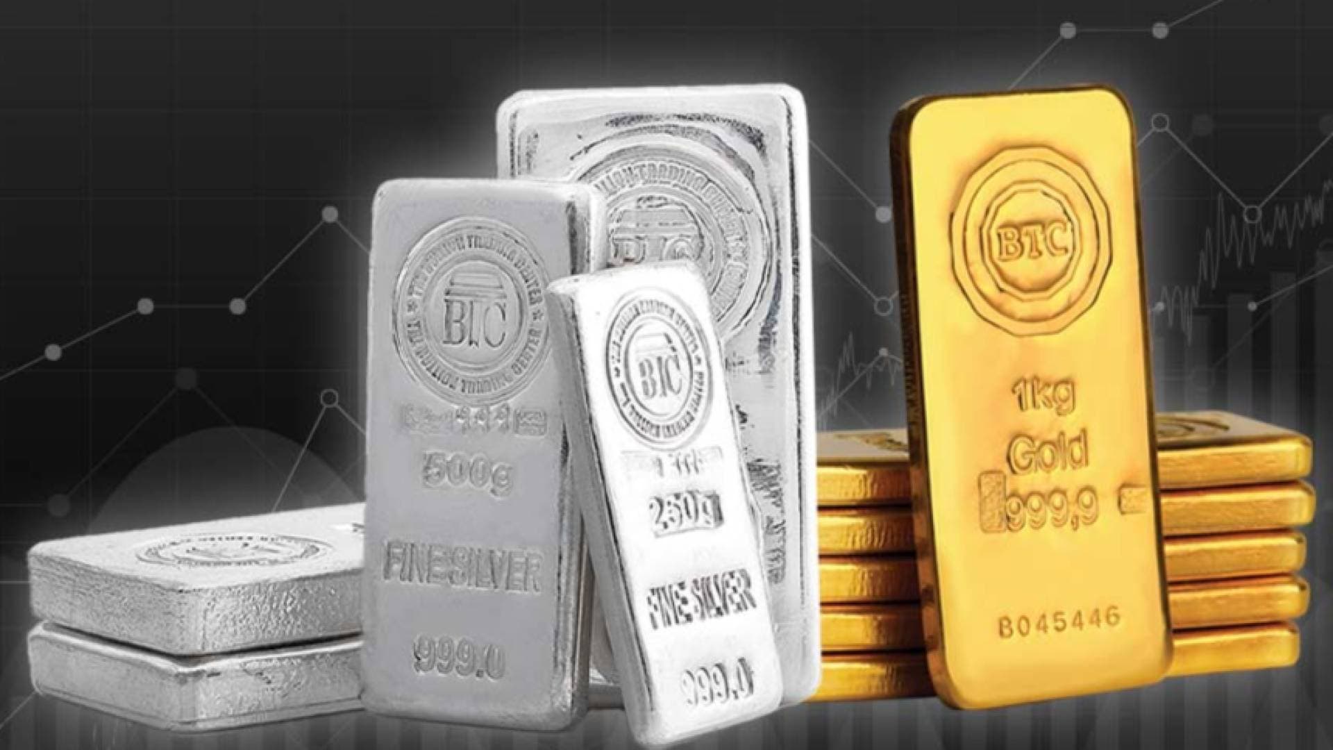 بعد الانهيار المفاجئ.. أسعار الذهب تنتفض فوق 4,900 دولار والفضة تحلق بأكثر من 10%
