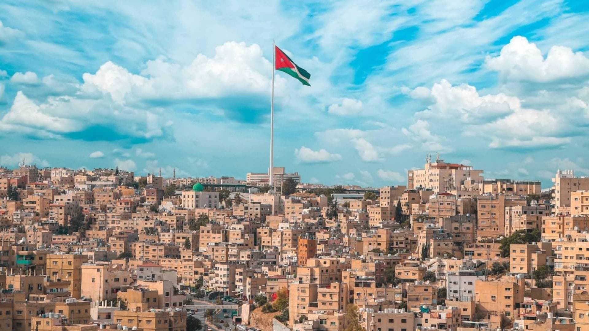 هل انتهى زمن "الخمسة أيام" عمل؟.. تسريبات "العطلة الثالثة" في الأردن بين "الرفاهية والكسل" -فيديو