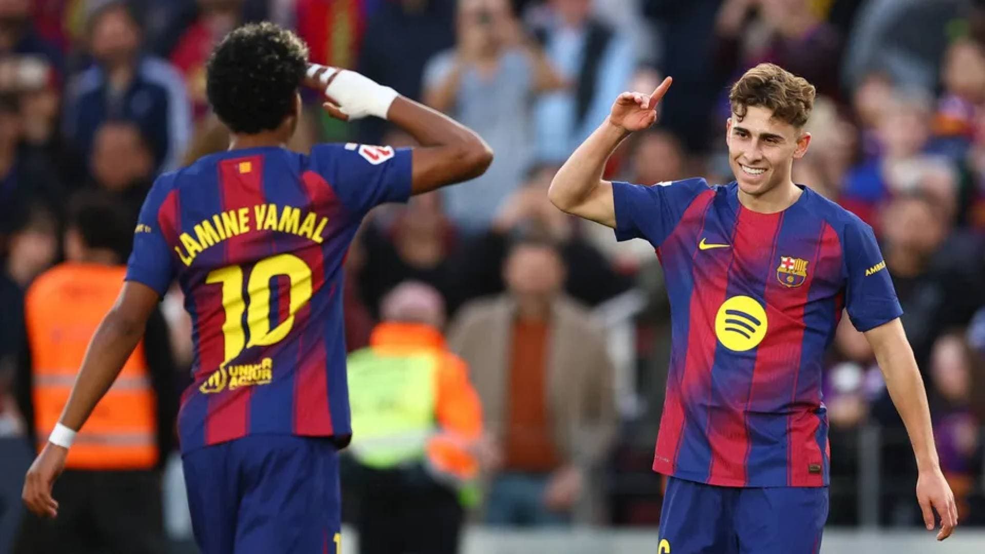 برشلونة يستعيد صدارة الدوري الإسباني بثلاثية أمام ليفانتي