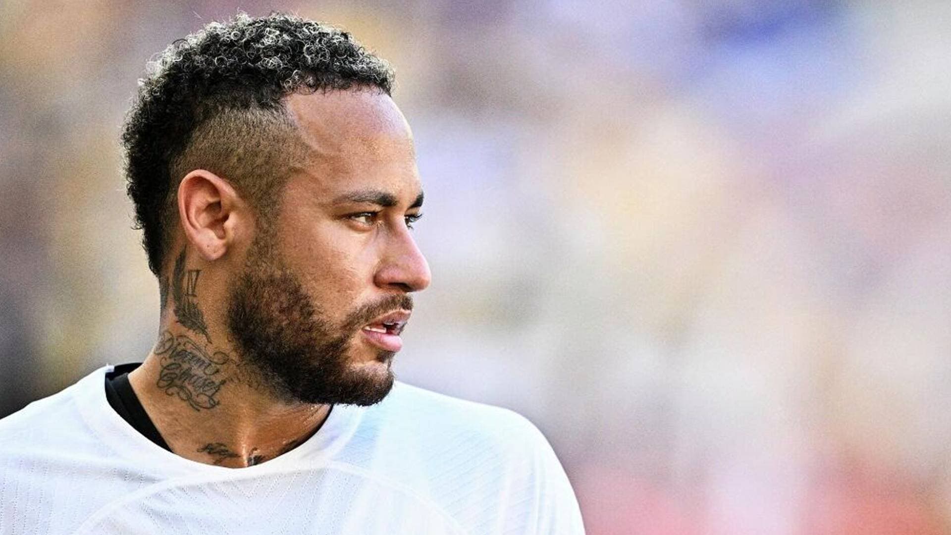 خطأ قاتل يشعل الانتقادات.. مستقبل نيمار مع البرازيل محل شك