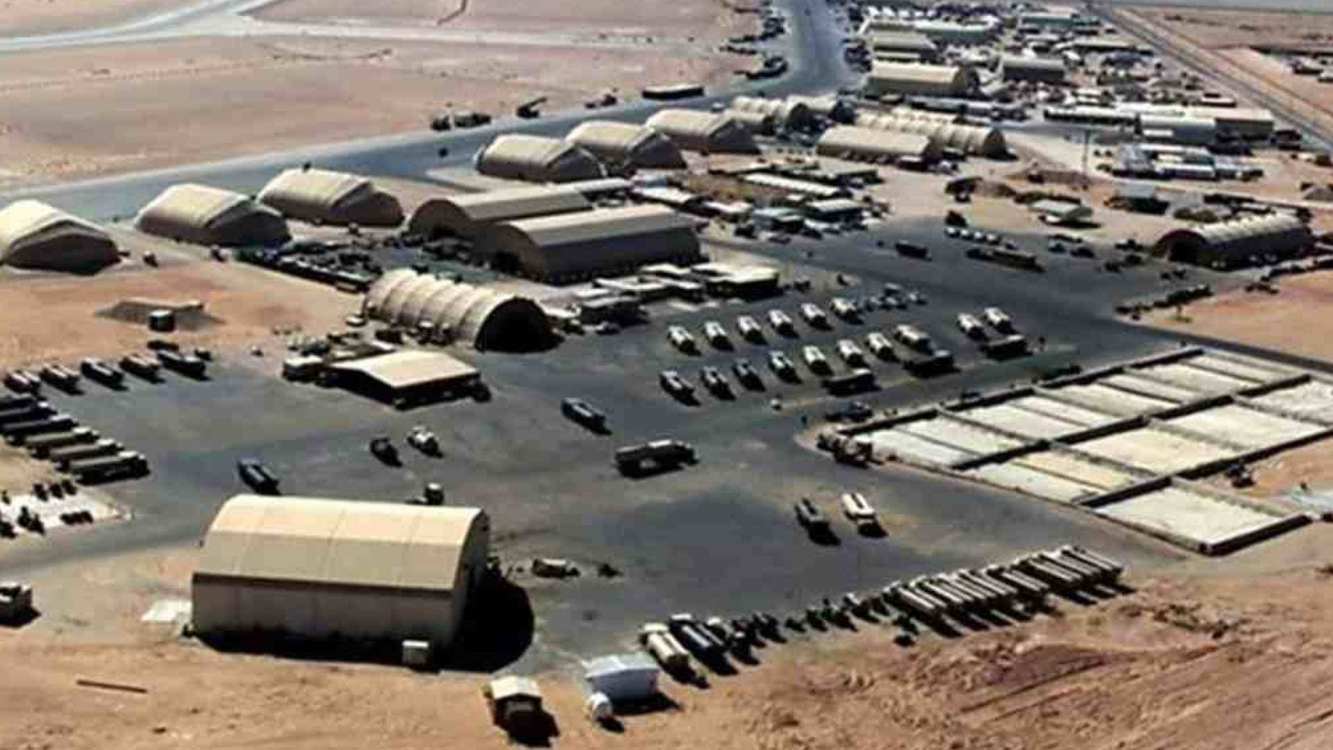 الدفاع السعودي يعلن اعتراض صاروخين باليستيين و4 مسيرات استهدفت قاعدة جوية وحقلا نفطيا